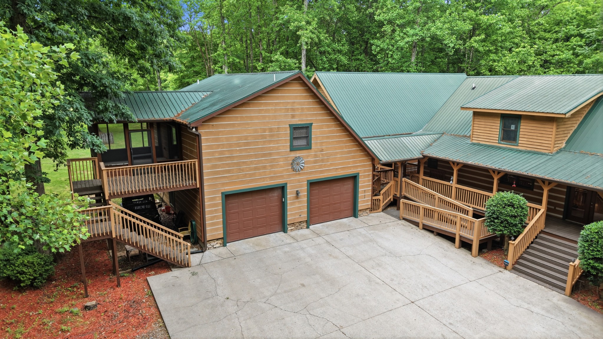 2752 Owl Hollow Rd