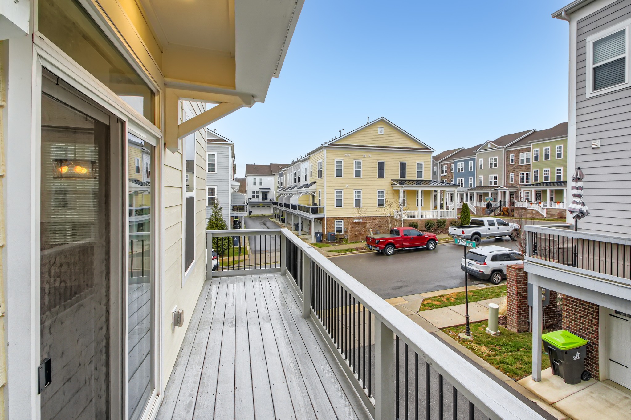 307 Kara Ln
