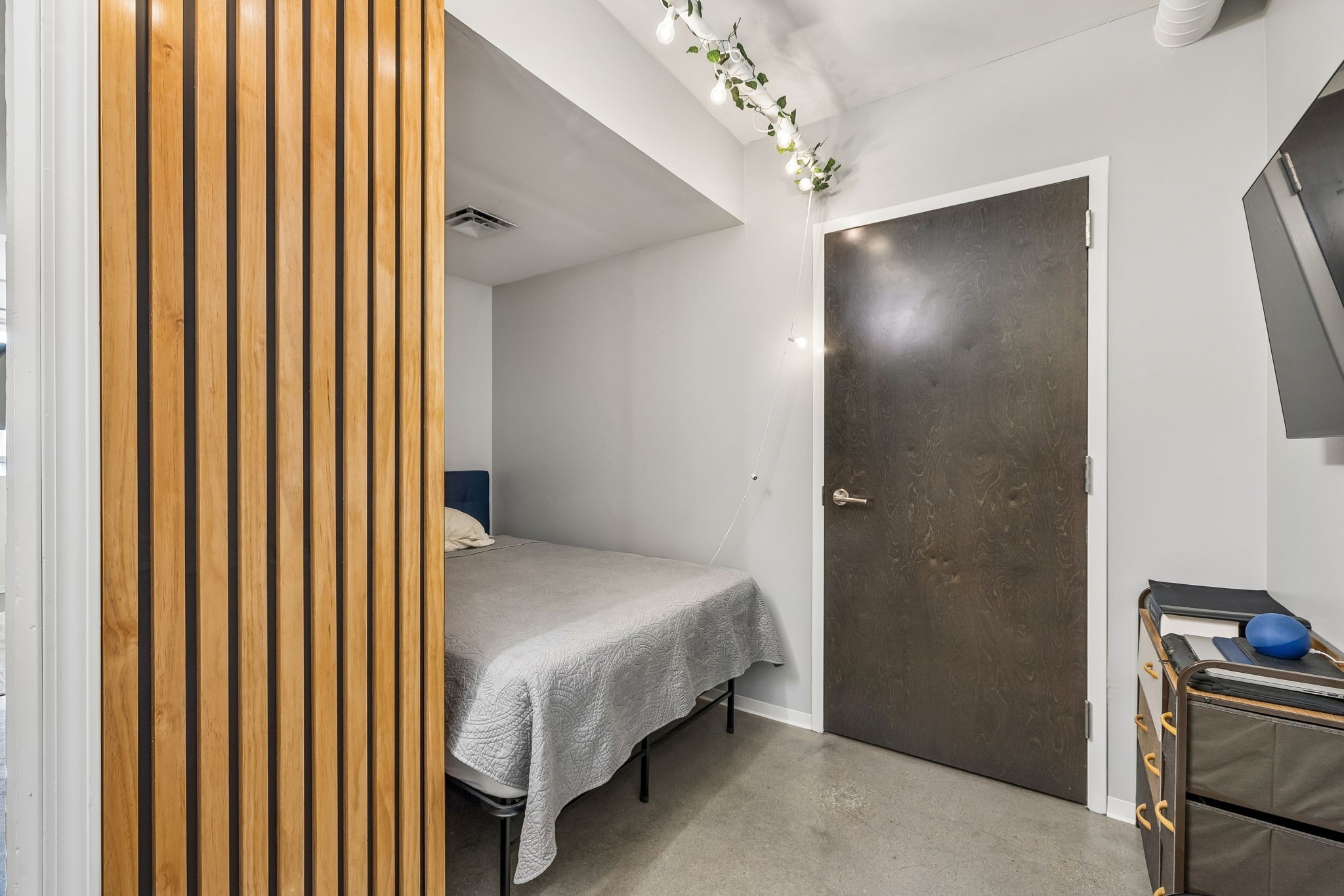 2115 Yeaman Pl Unit: 104