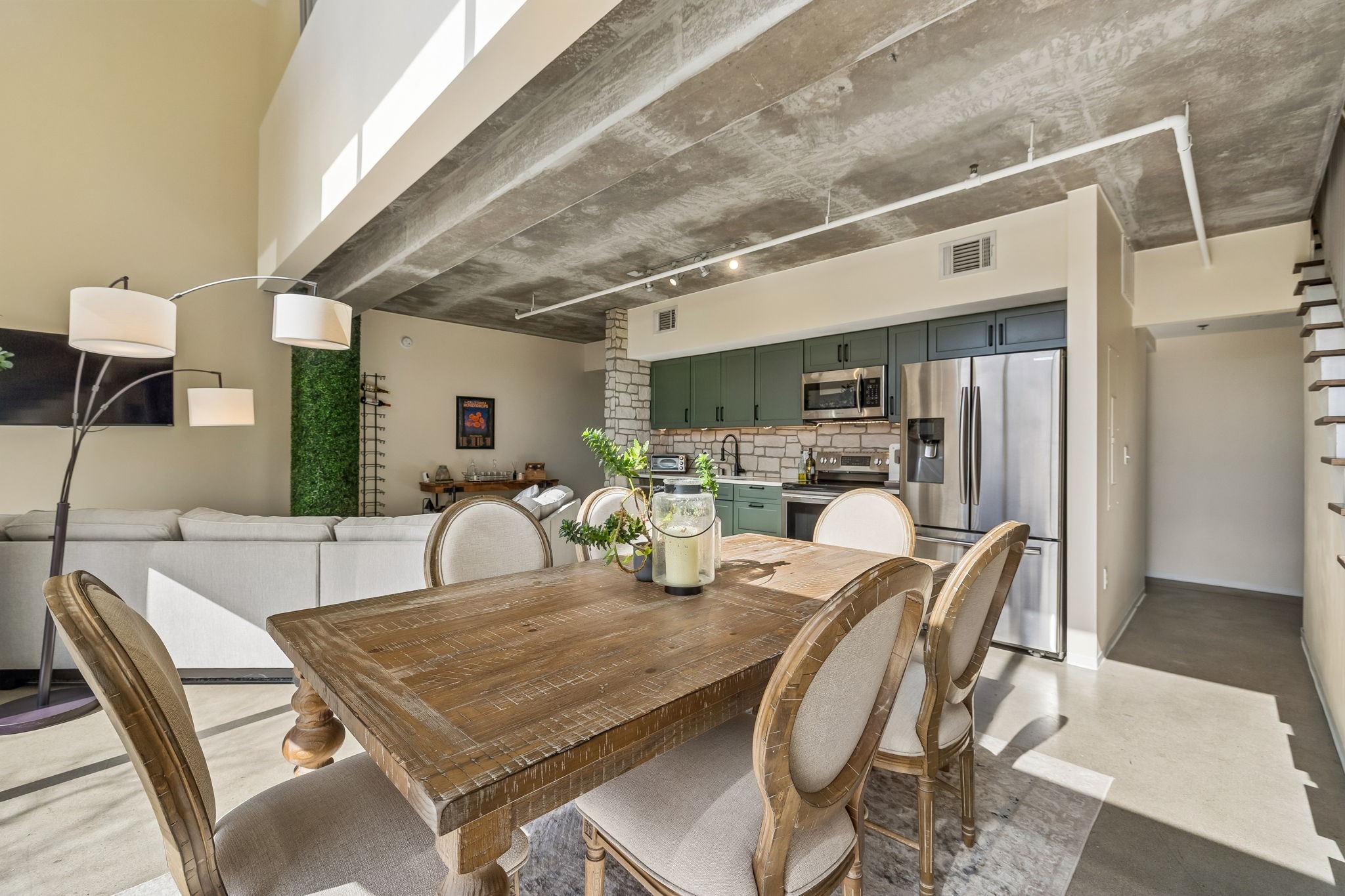 2115 Yeaman Pl Unit: 104