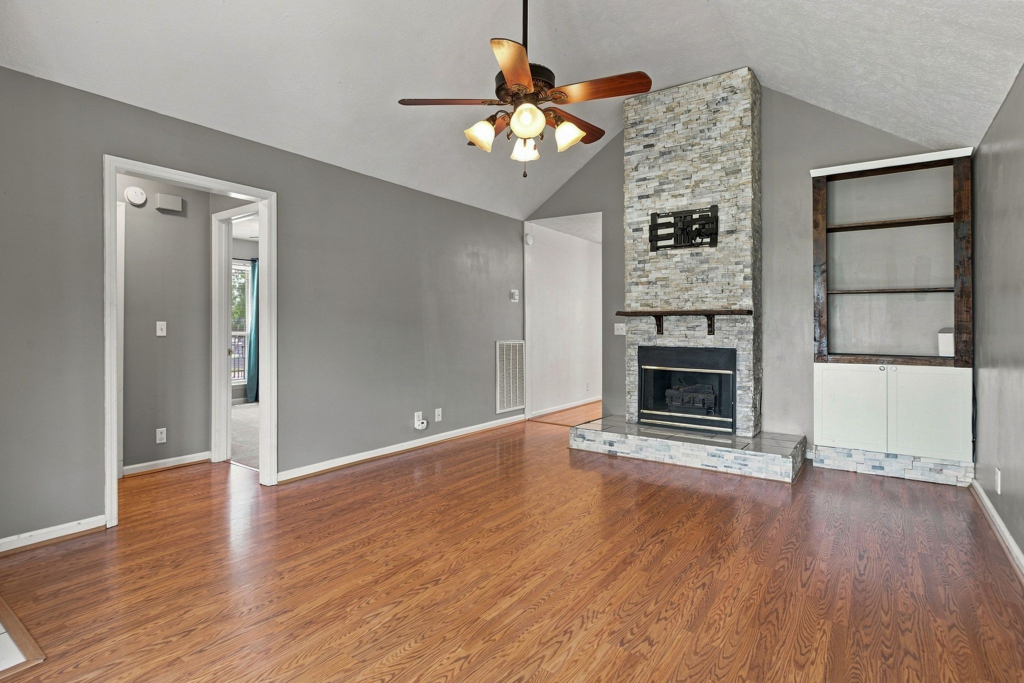 3419 Howard Rd