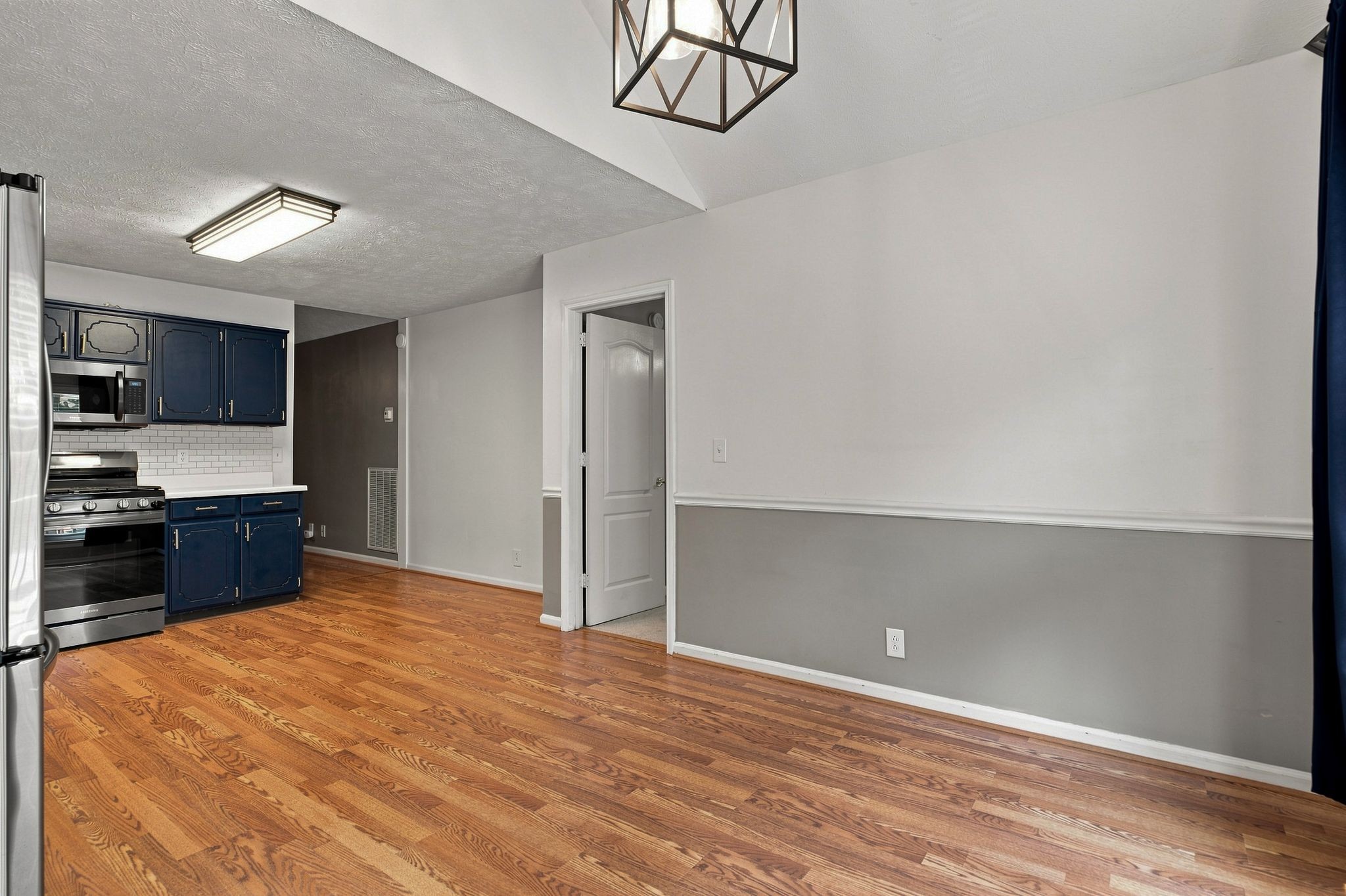 3419 Howard Rd