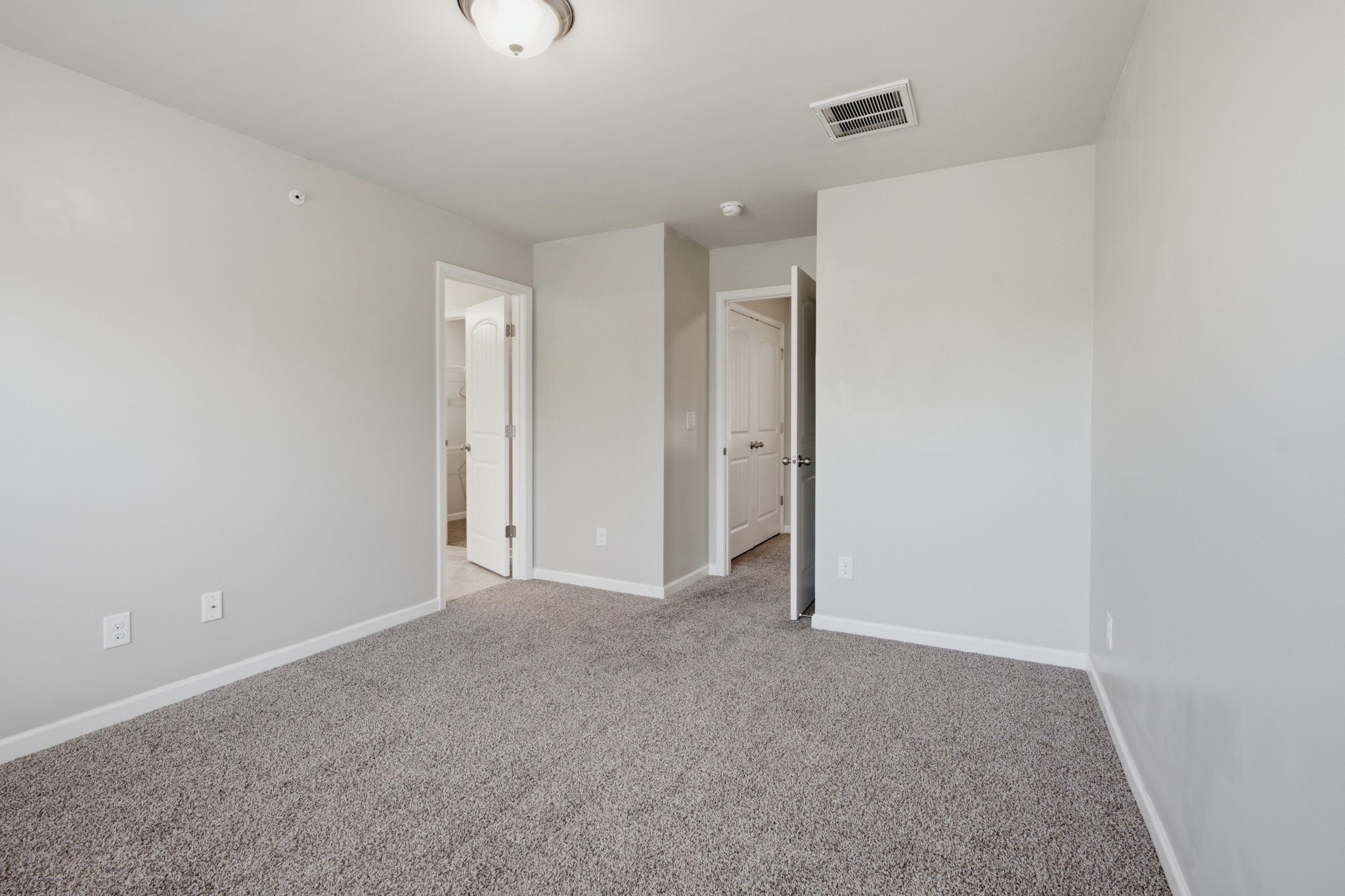 312 Manor Row