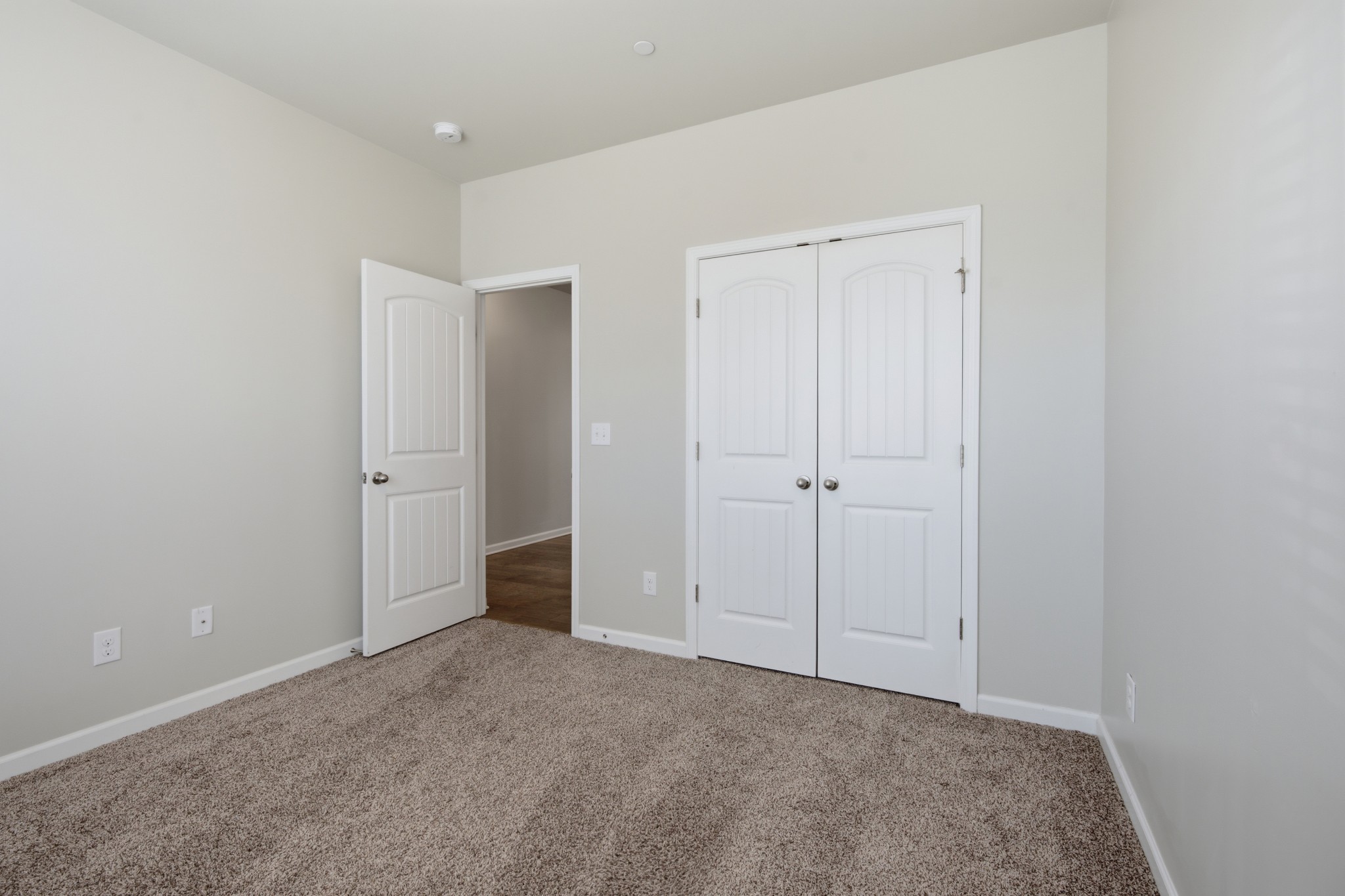 312 Manor Row