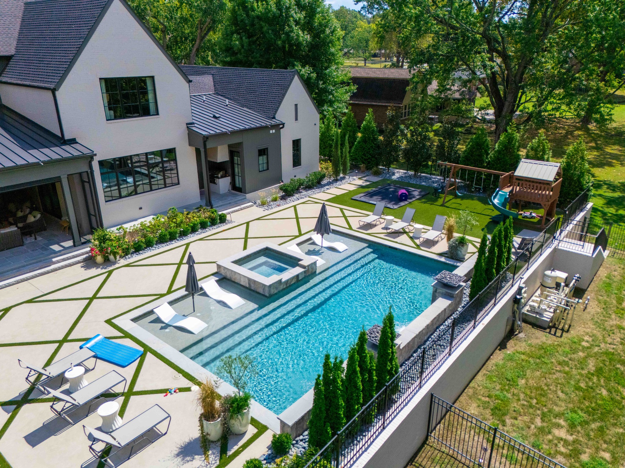 1311 Parker Pl