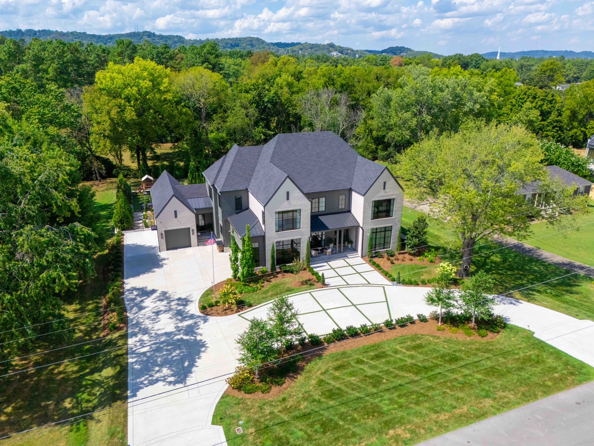 1311 Parker Pl