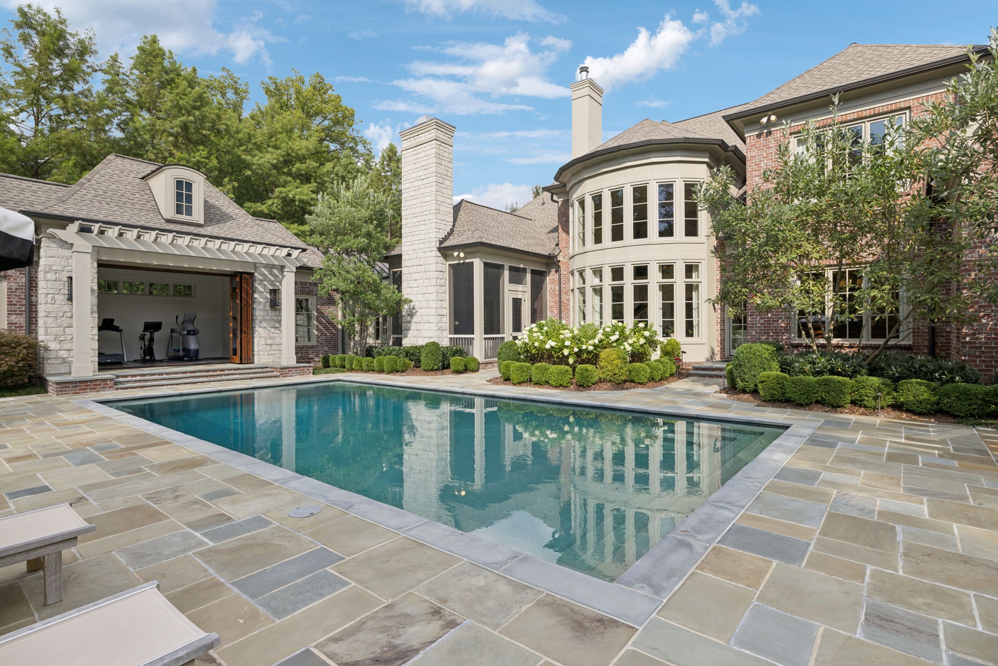 283 Jones Pkwy