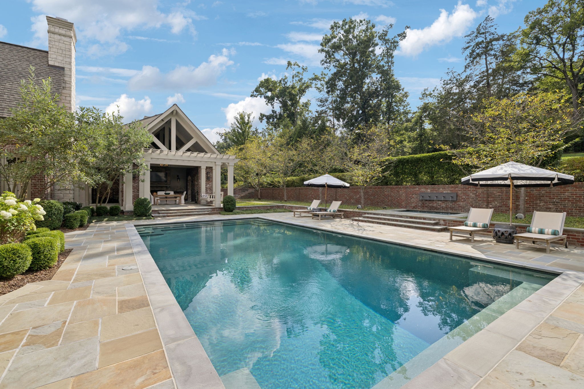 283 Jones Pkwy