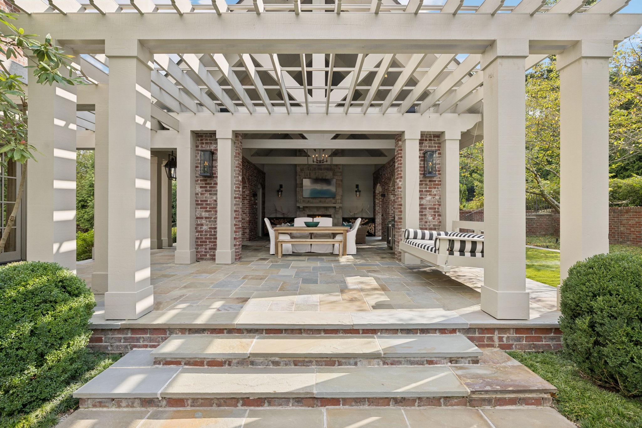 283 Jones Pkwy