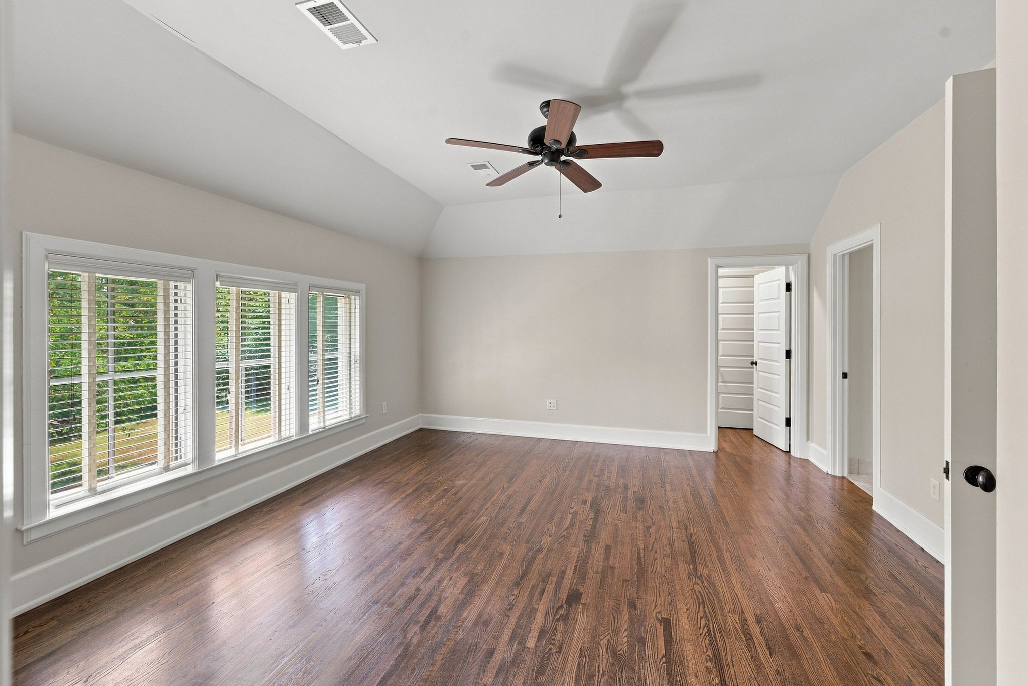 203B Woodmont Cir