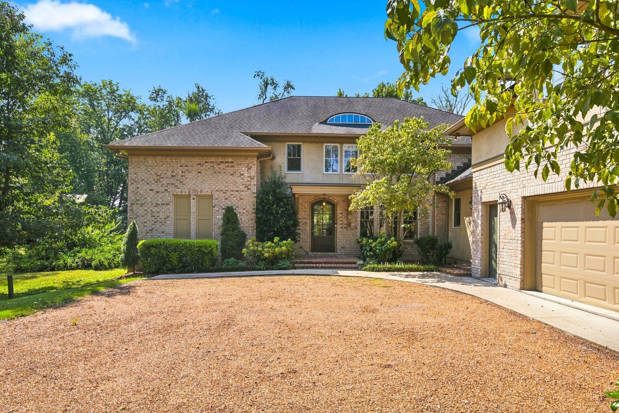 203B Woodmont Cir