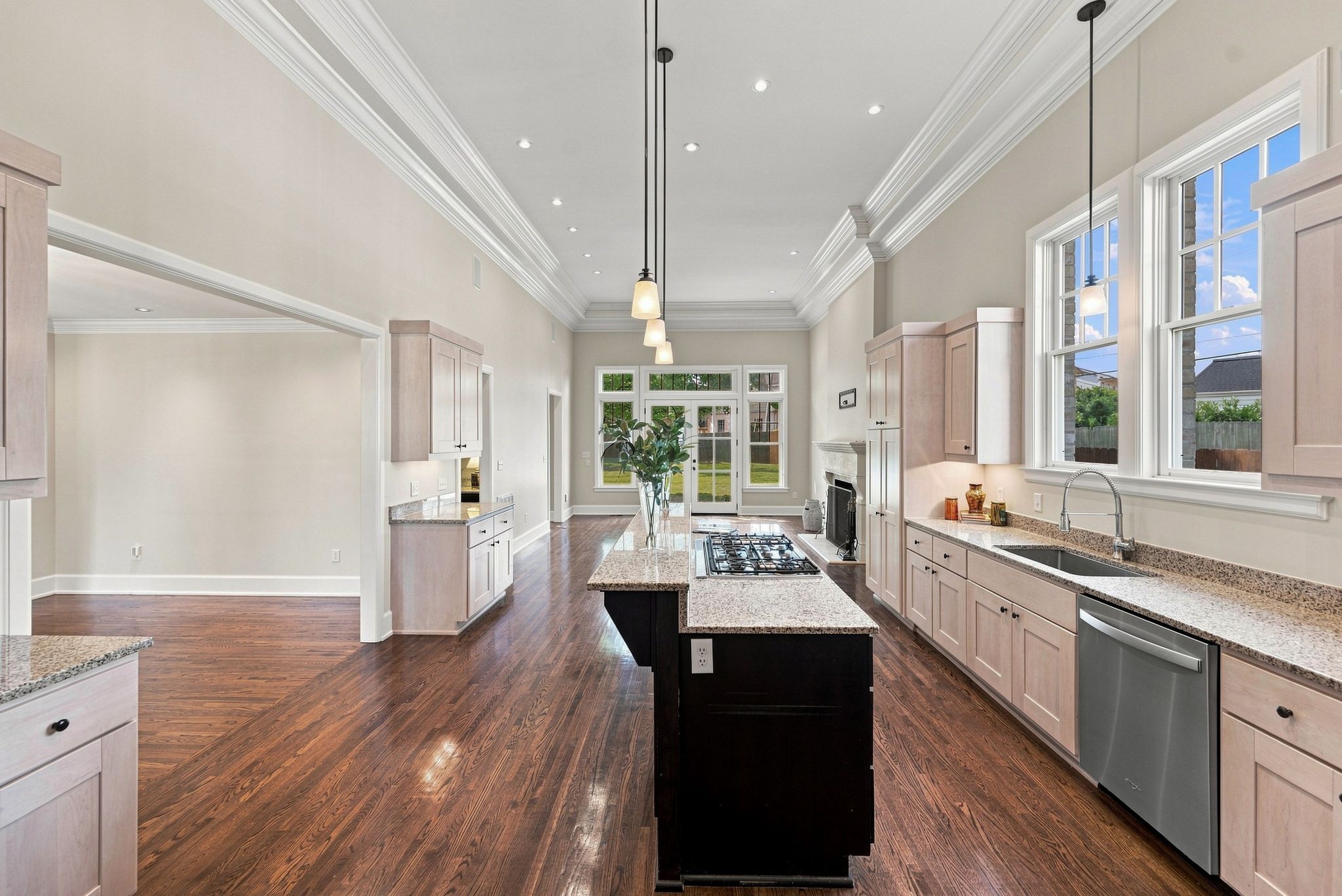203B Woodmont Cir