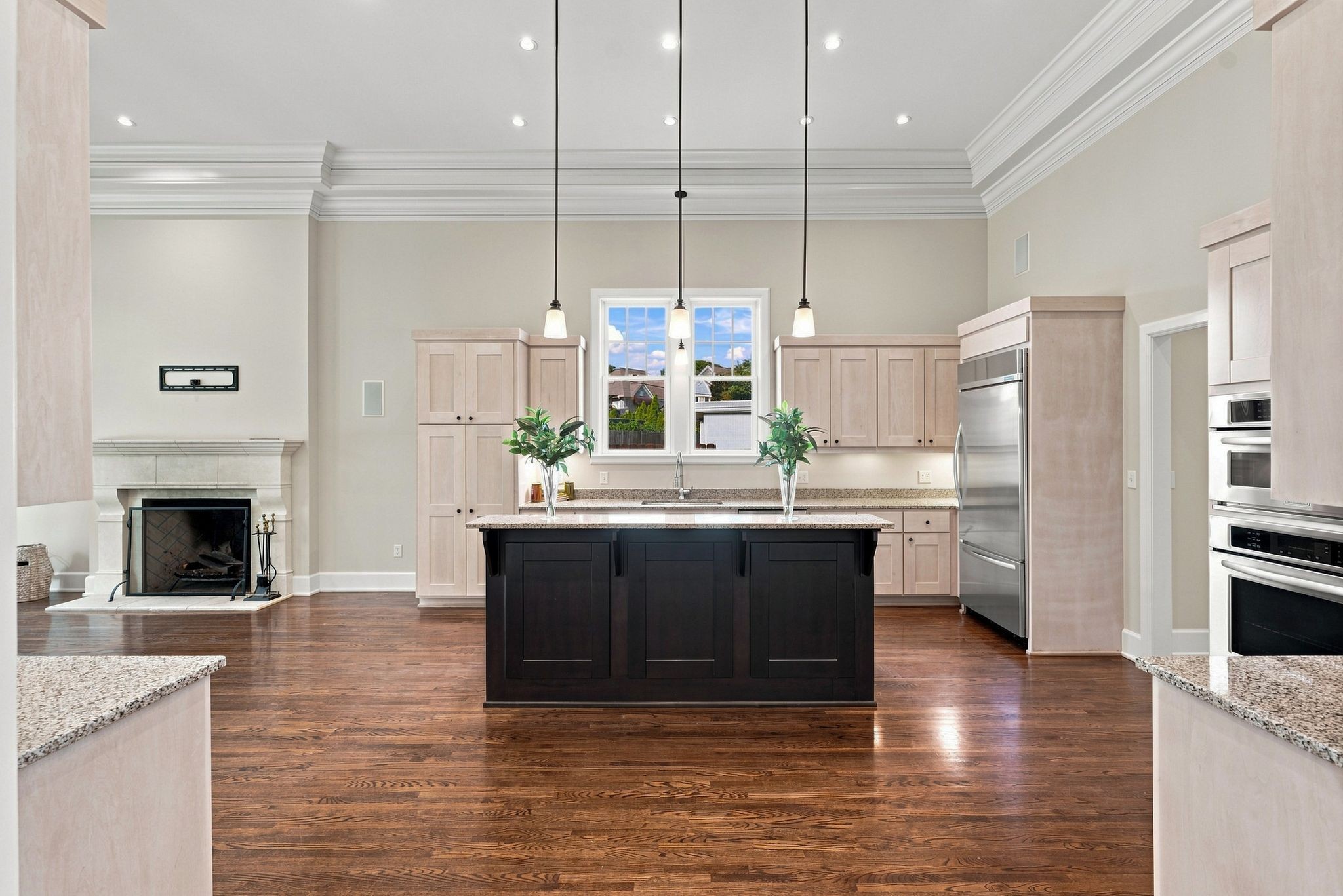203B Woodmont Cir