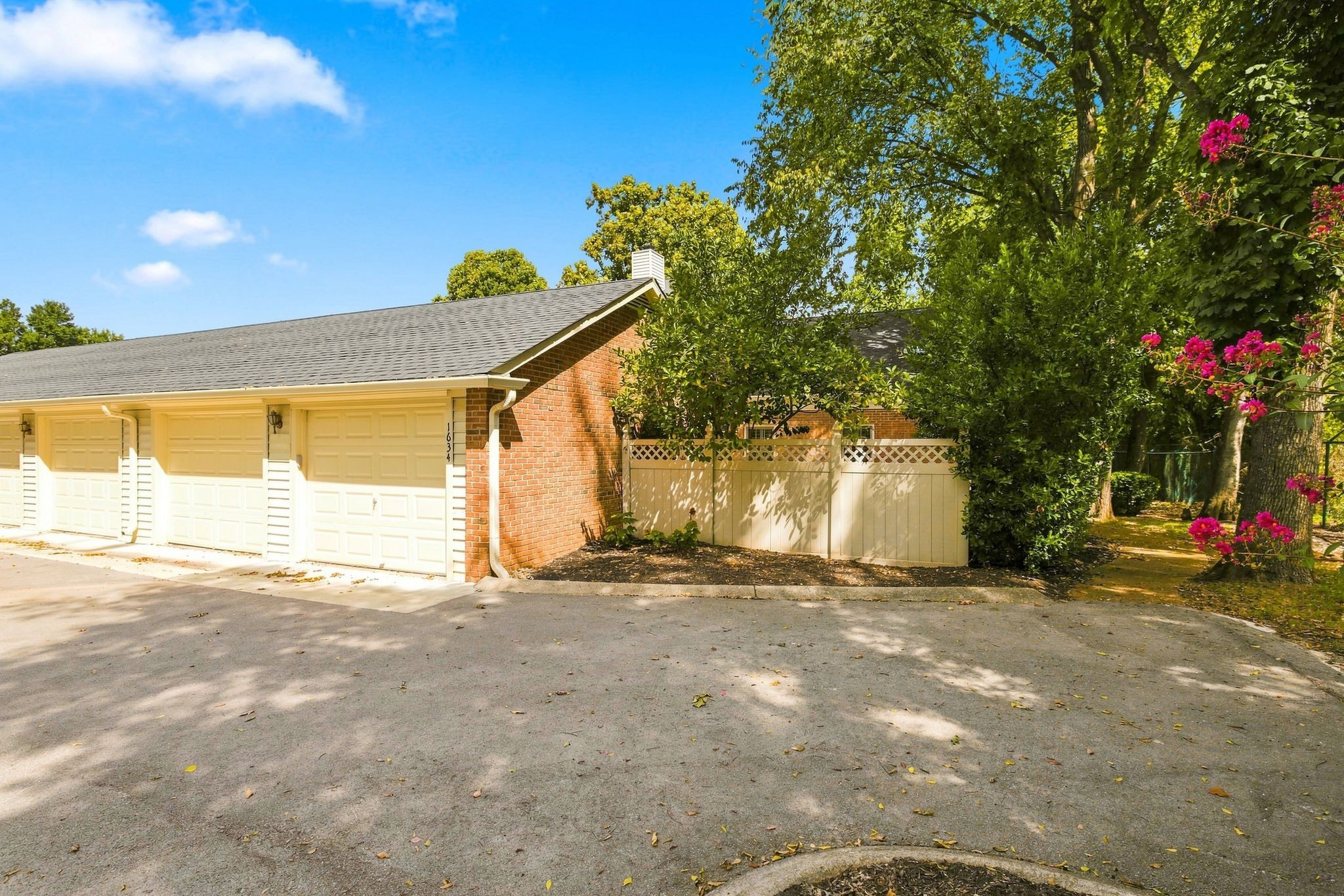 1634 Belmont Ct