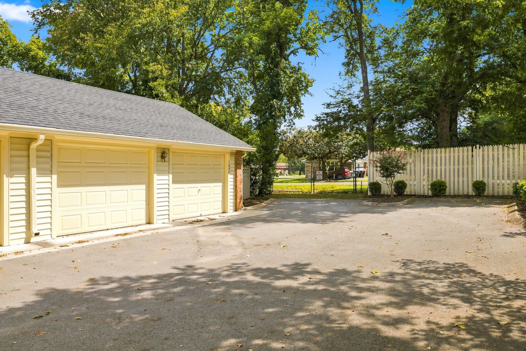 1634 Belmont Ct