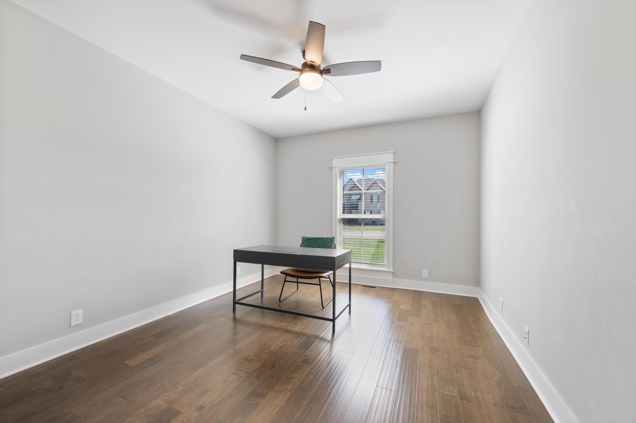 1901 Rhonda Dr