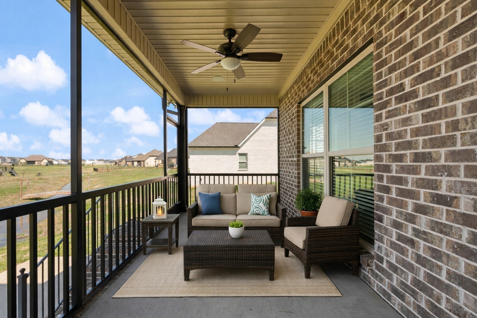 1901 Rhonda Dr