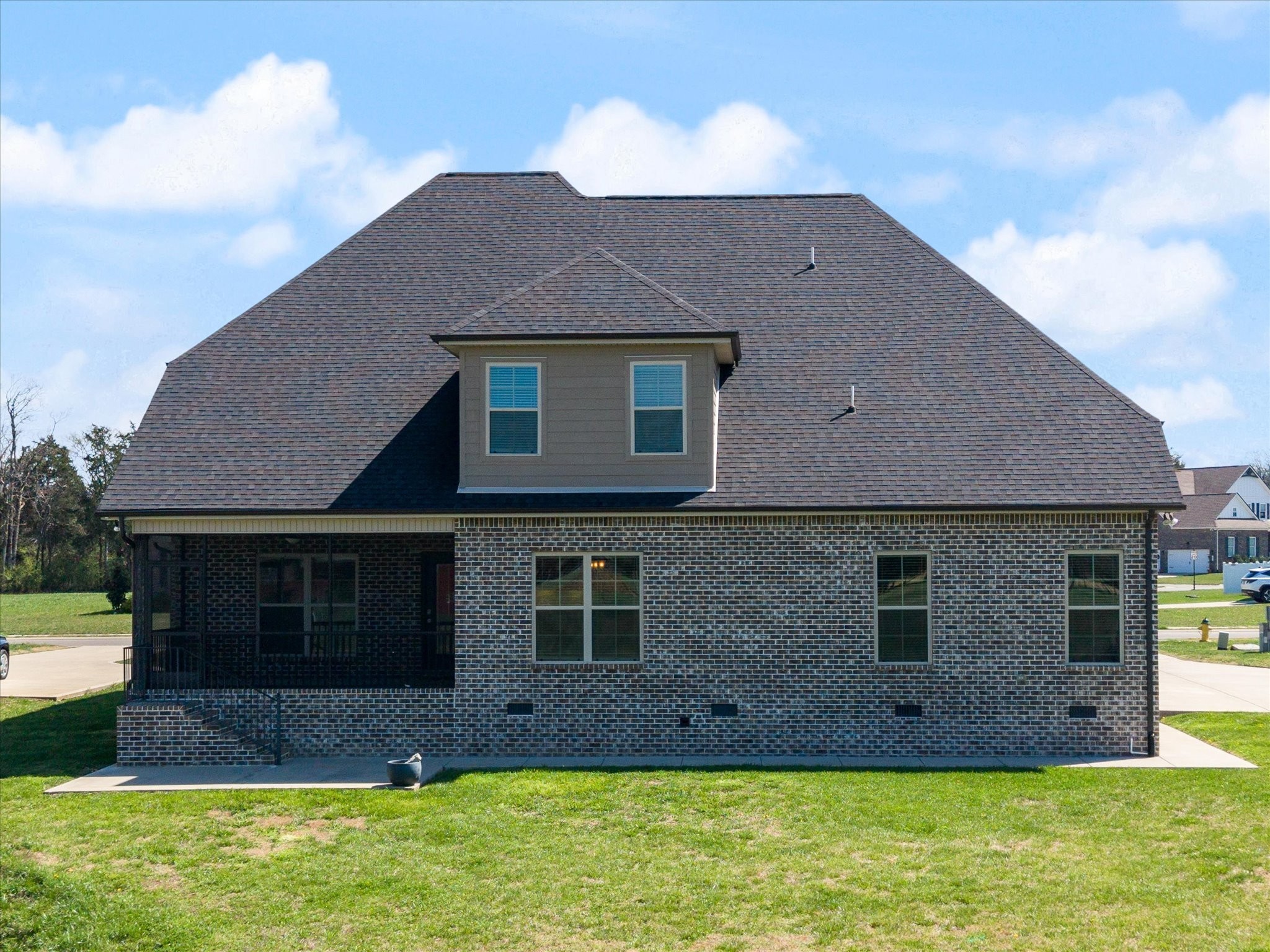 1901 Rhonda Dr