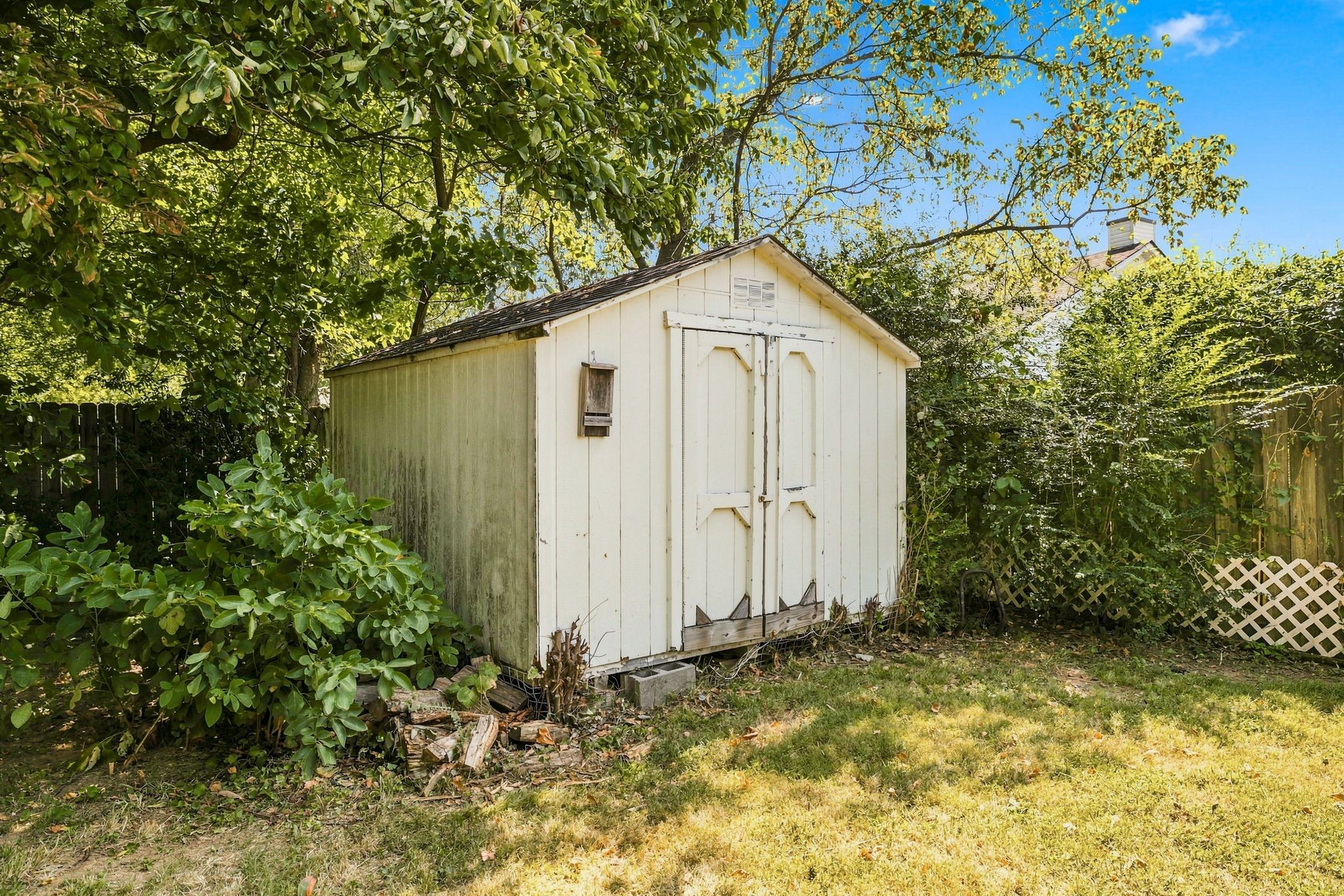 1794 Lucille Ln
