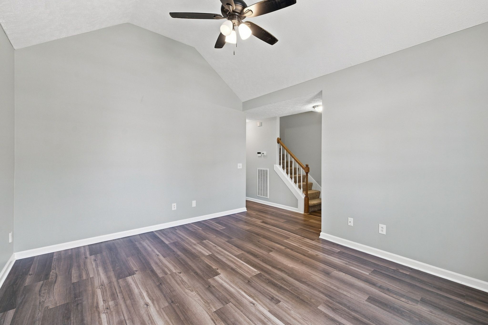 1794 Lucille Ln