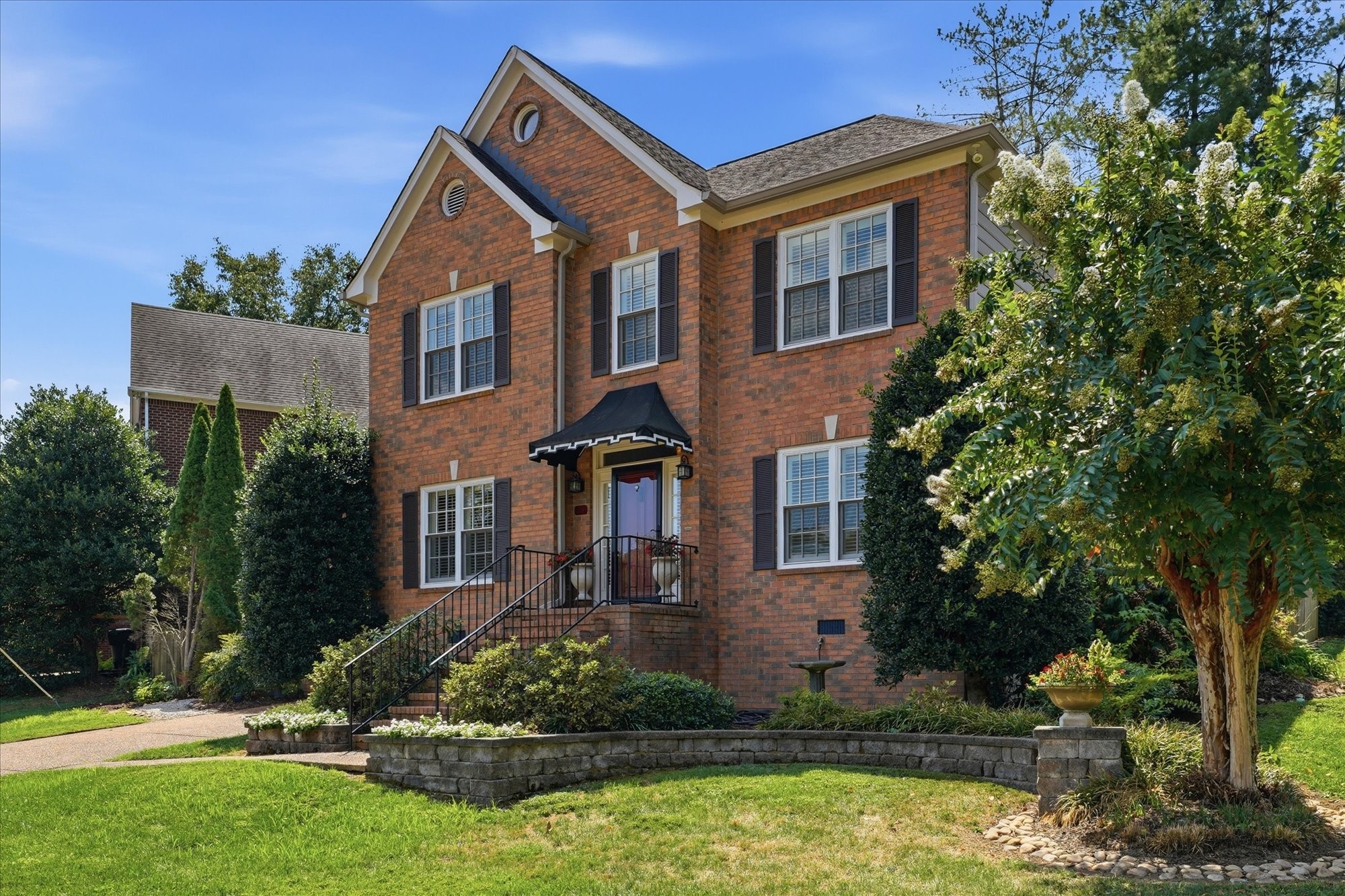8456 Indian Hills Dr