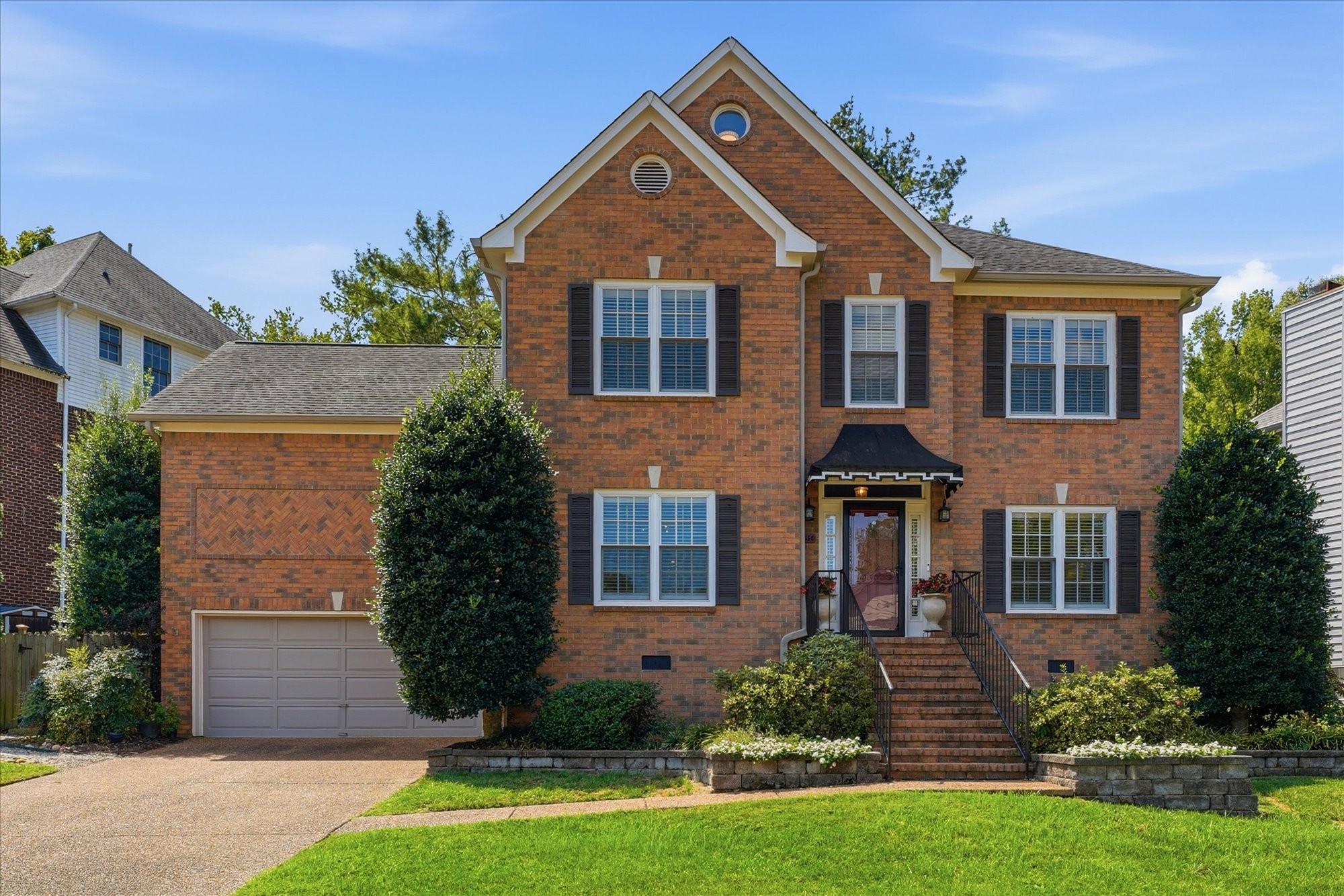 8456 Indian Hills Dr