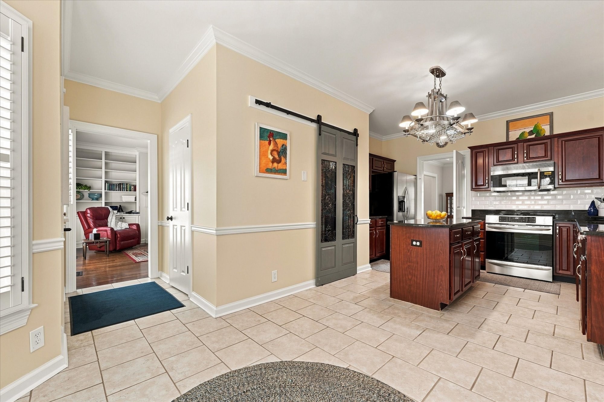 8456 Indian Hills Dr