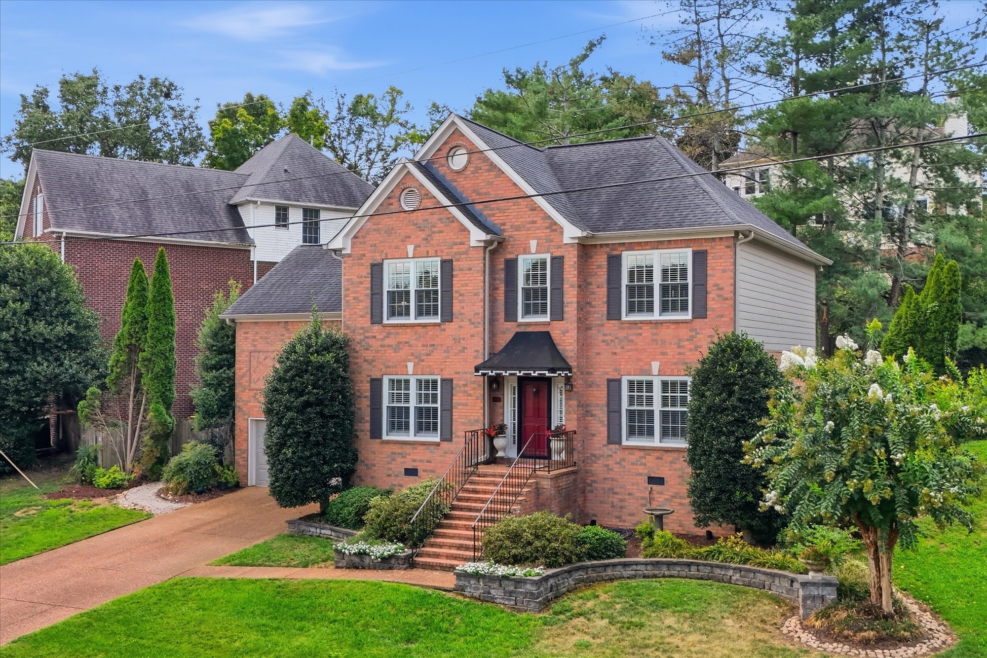 8456 Indian Hills Dr