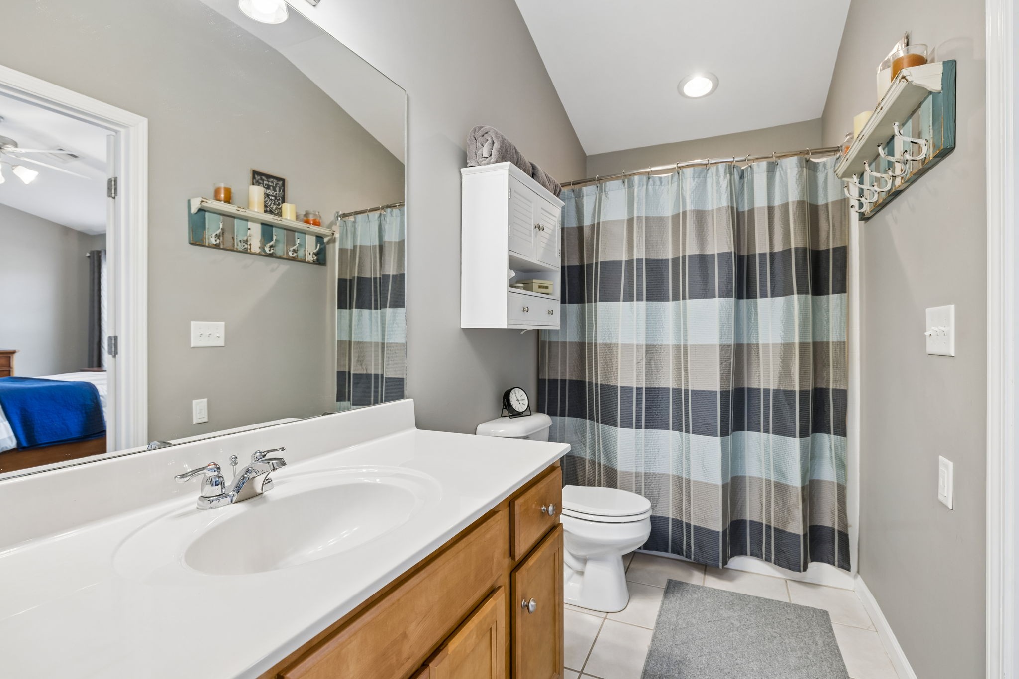 1101 Downs Blvd Unit: 233