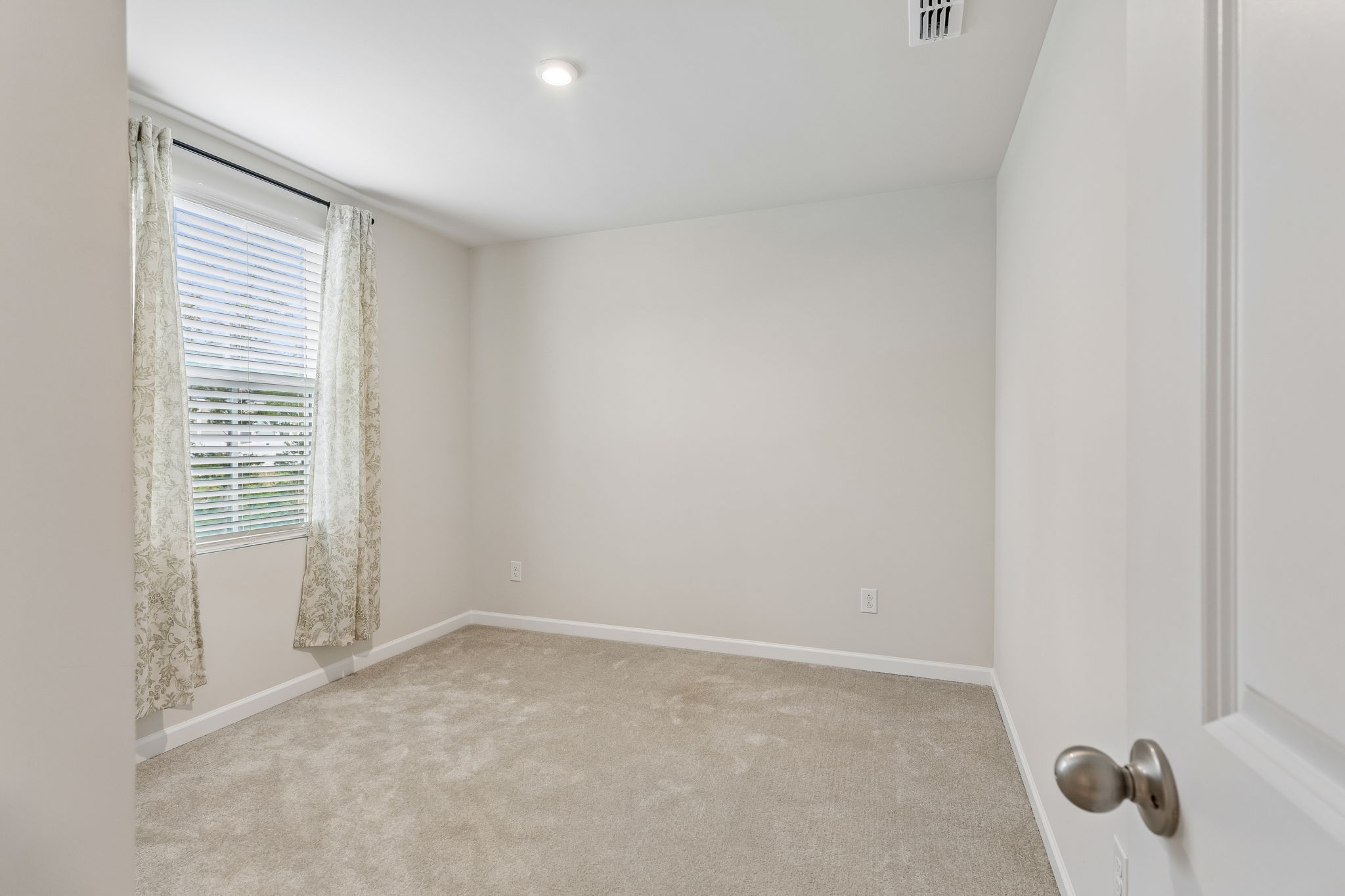 125 Gallant Fox Drive
