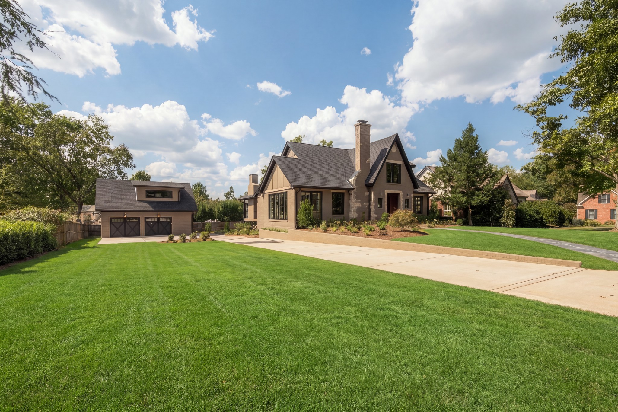 225 Mockingbird Rd