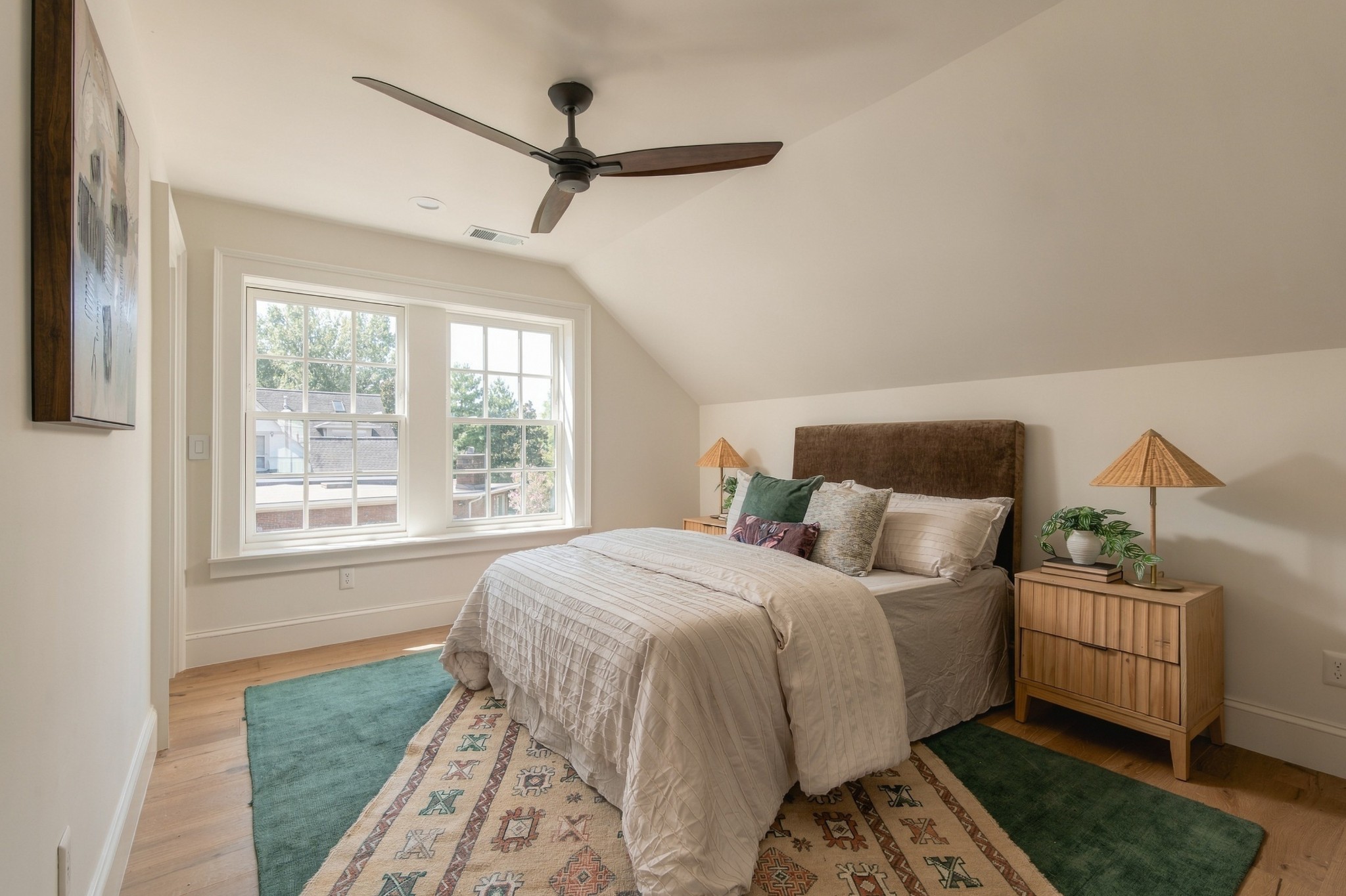 225 Mockingbird Rd