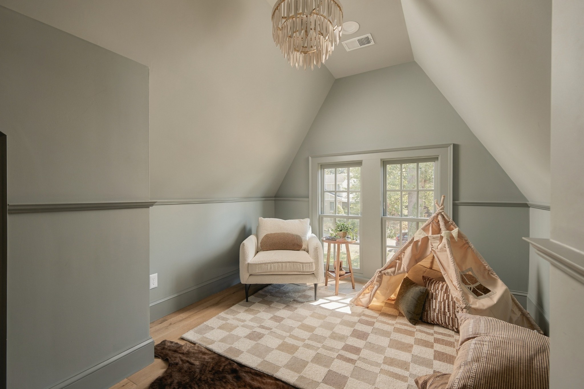 225 Mockingbird Rd
