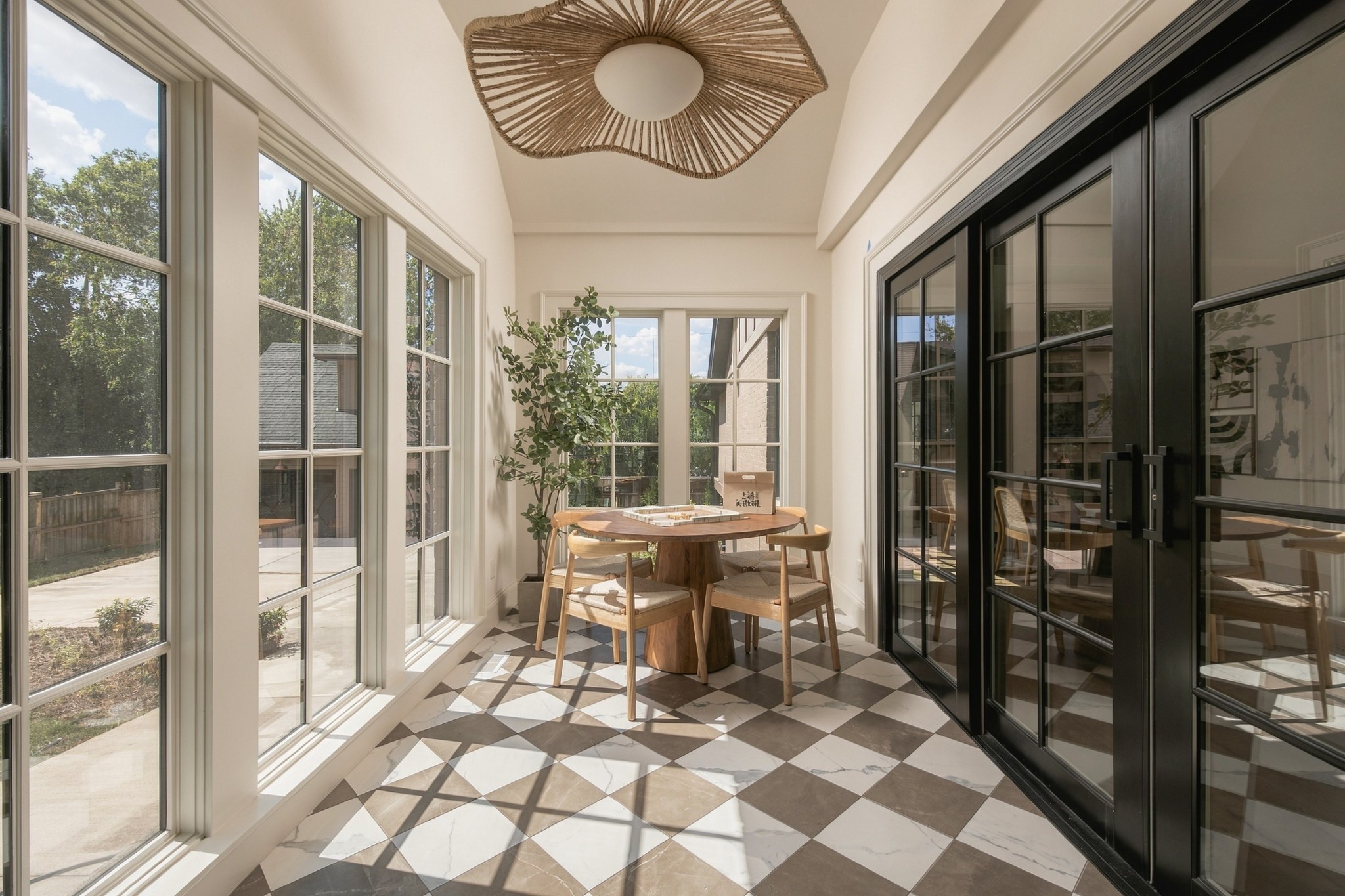 225 Mockingbird Rd