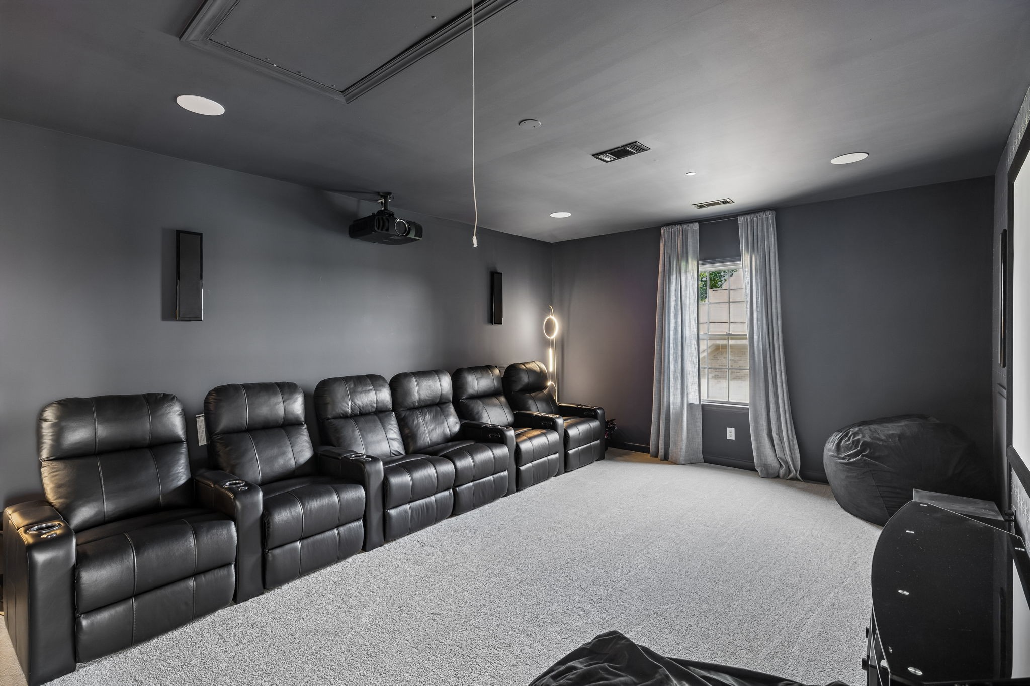 2212 Maricopa Ct
