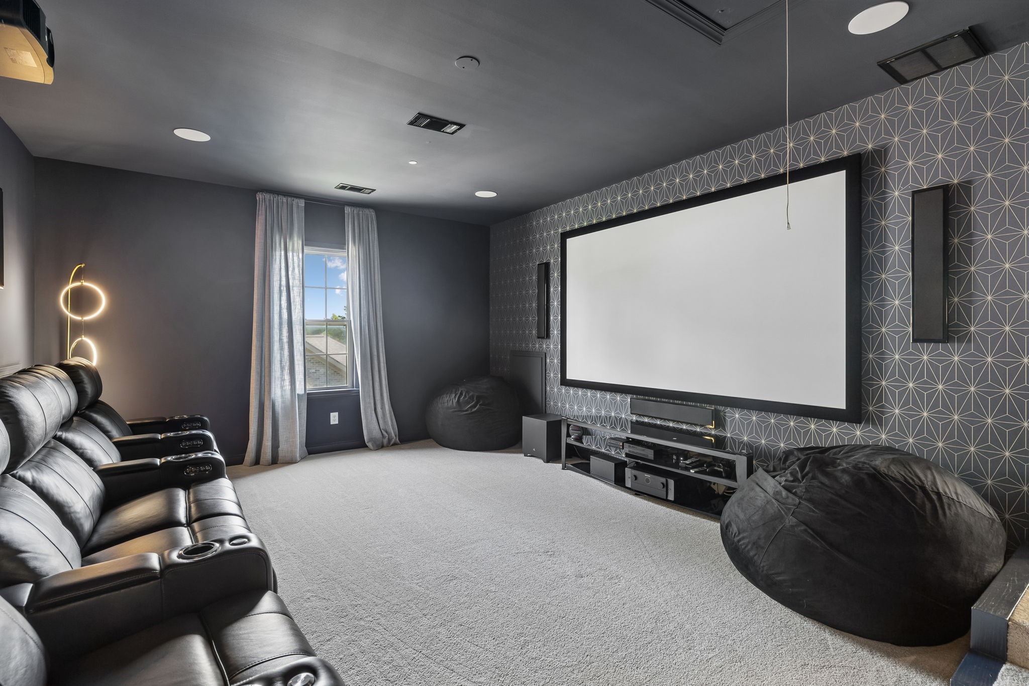 2212 Maricopa Ct