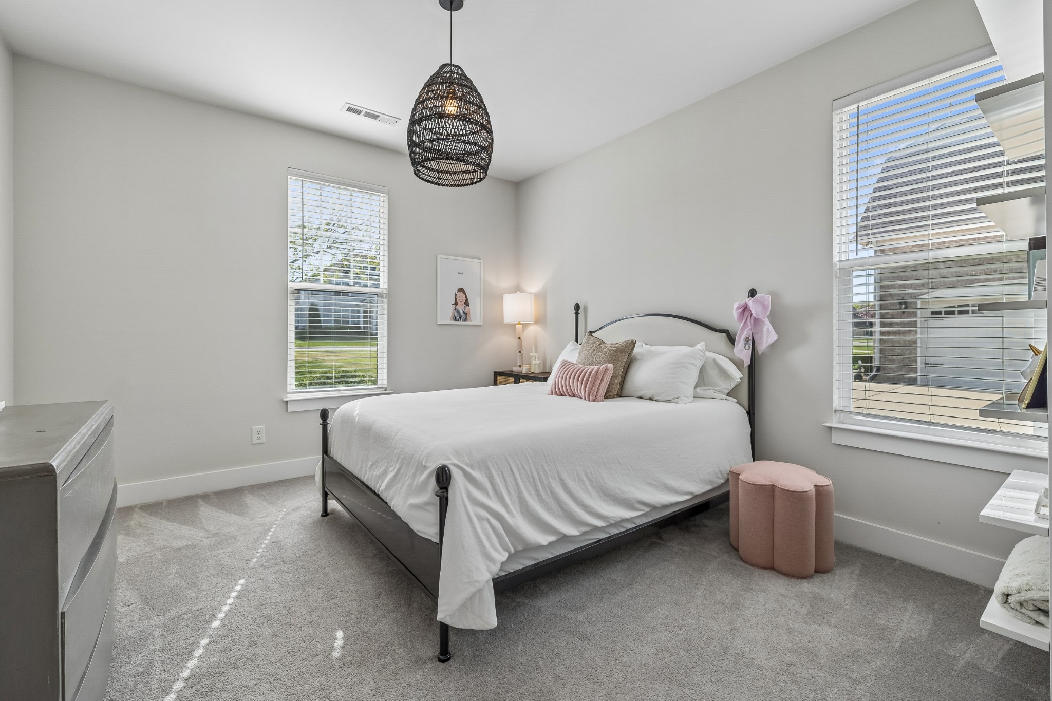 2833 Battleground Dr