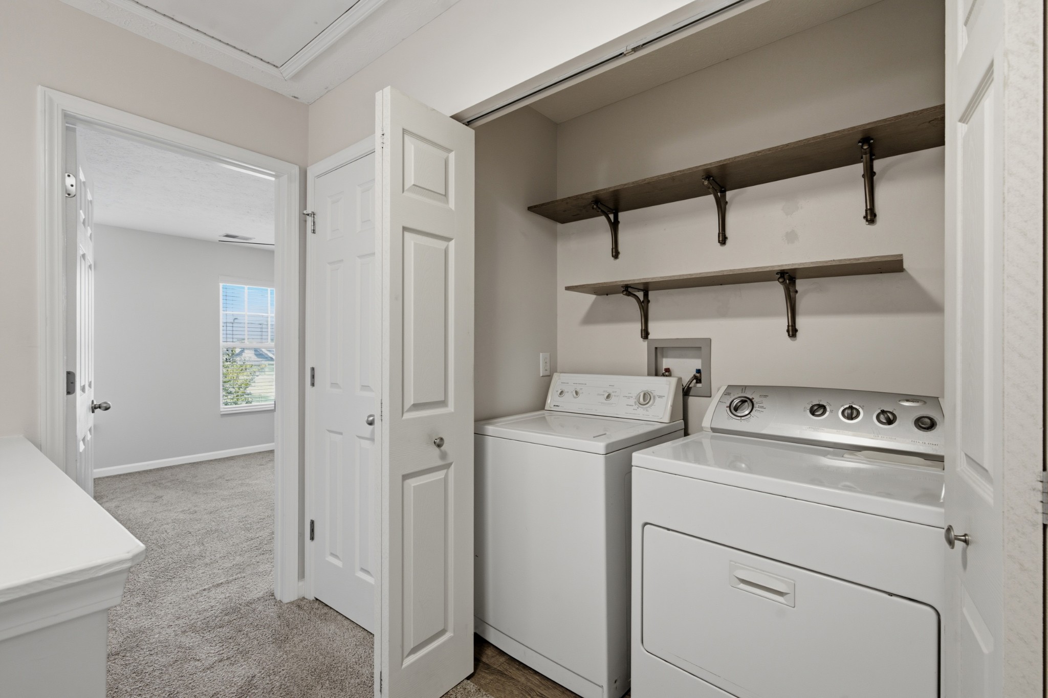 429 Shadow Glen Dr