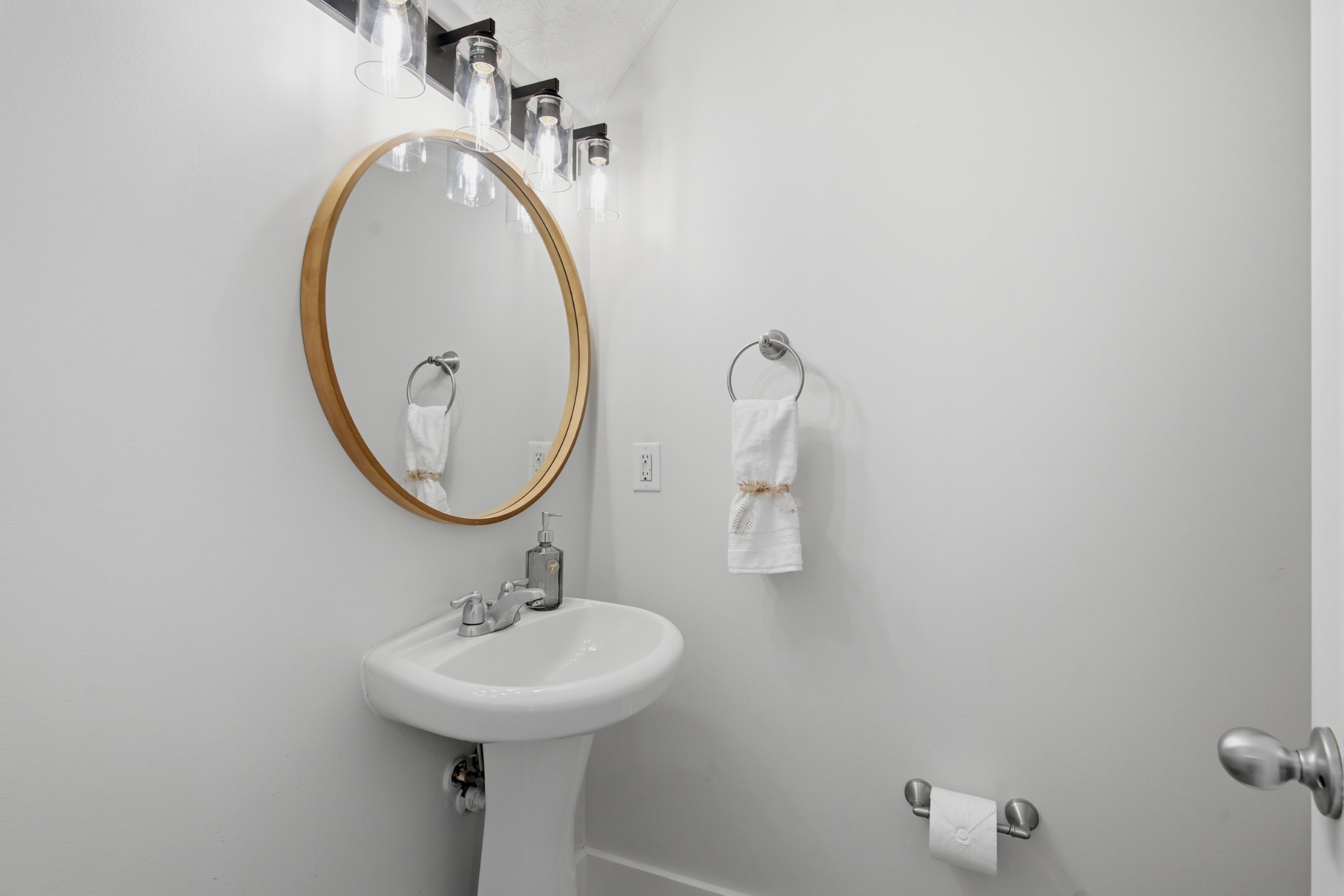 429 Shadow Glen Dr