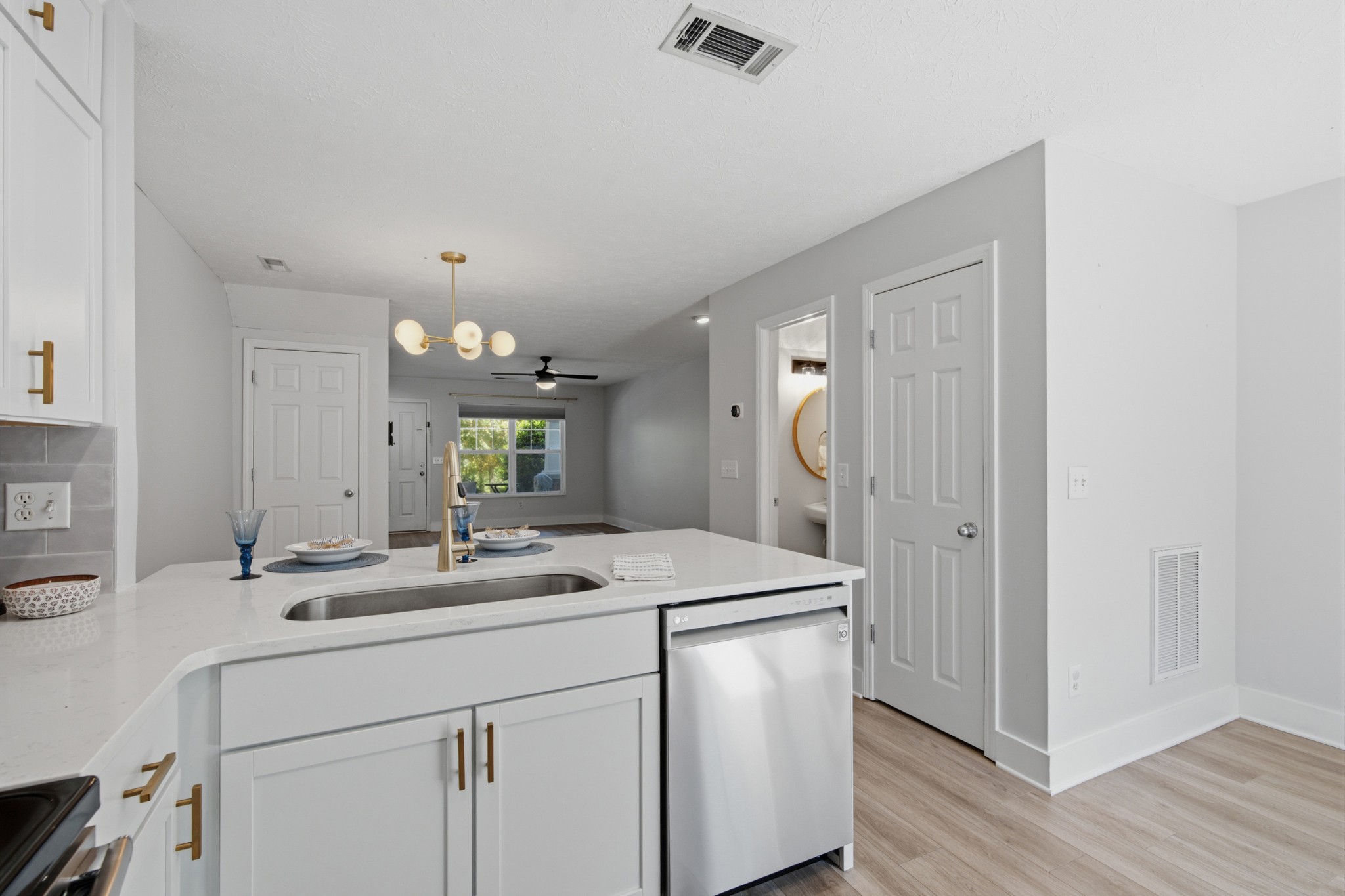 429 Shadow Glen Dr