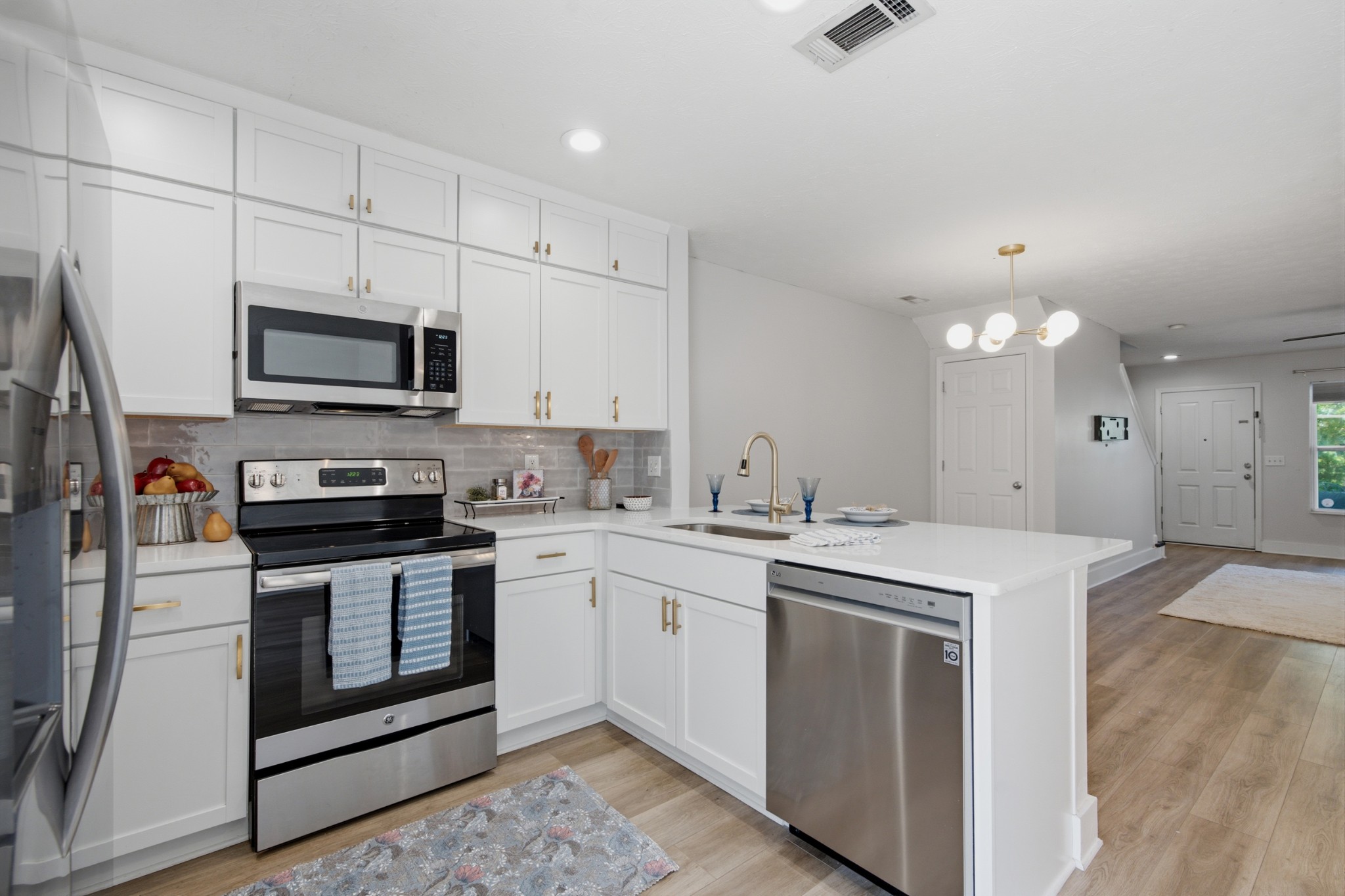 429 Shadow Glen Dr