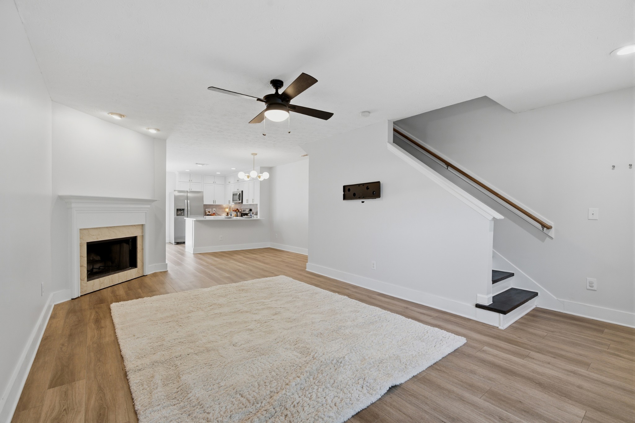 429 Shadow Glen Dr