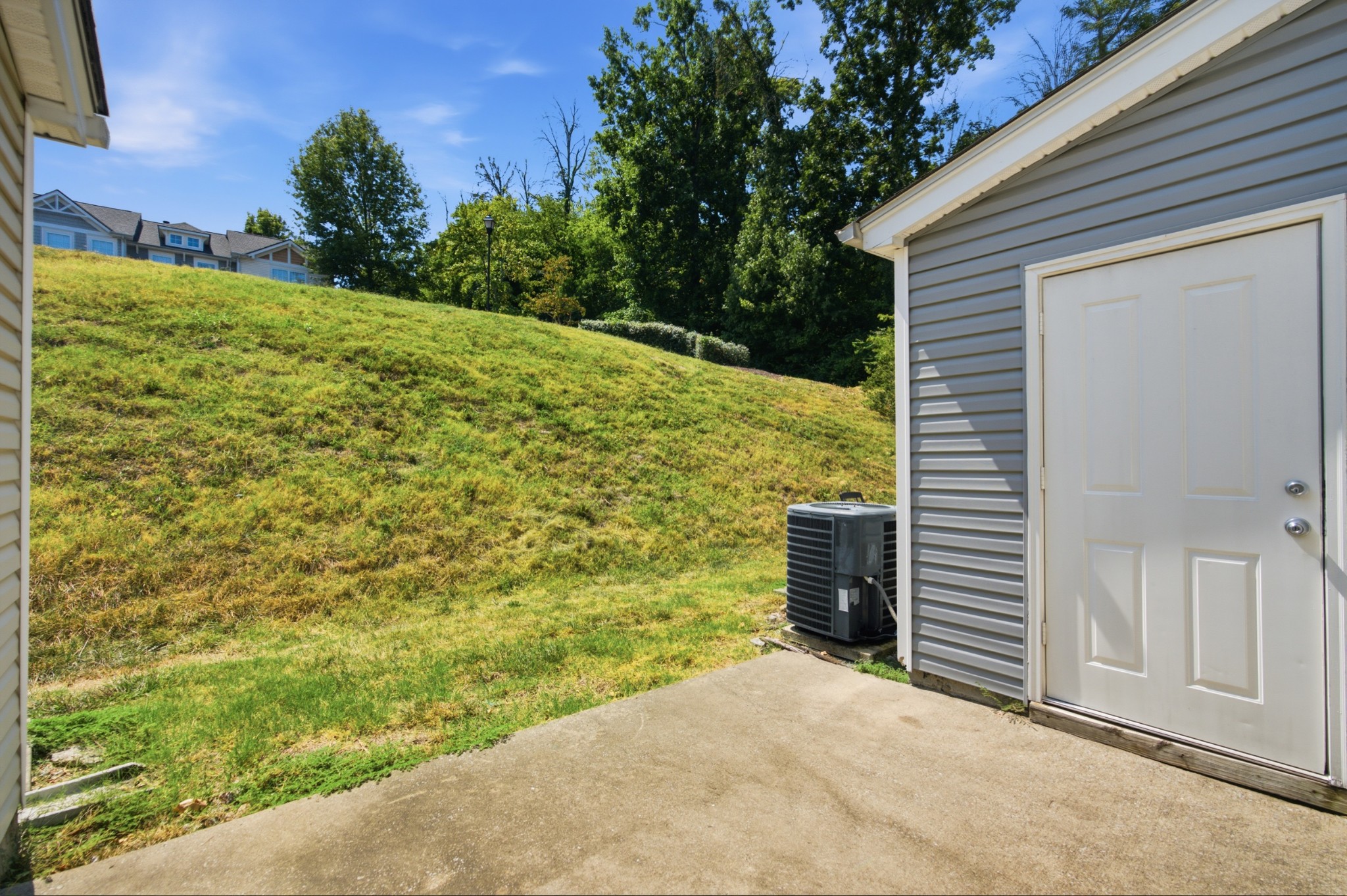 429 Shadow Glen Dr