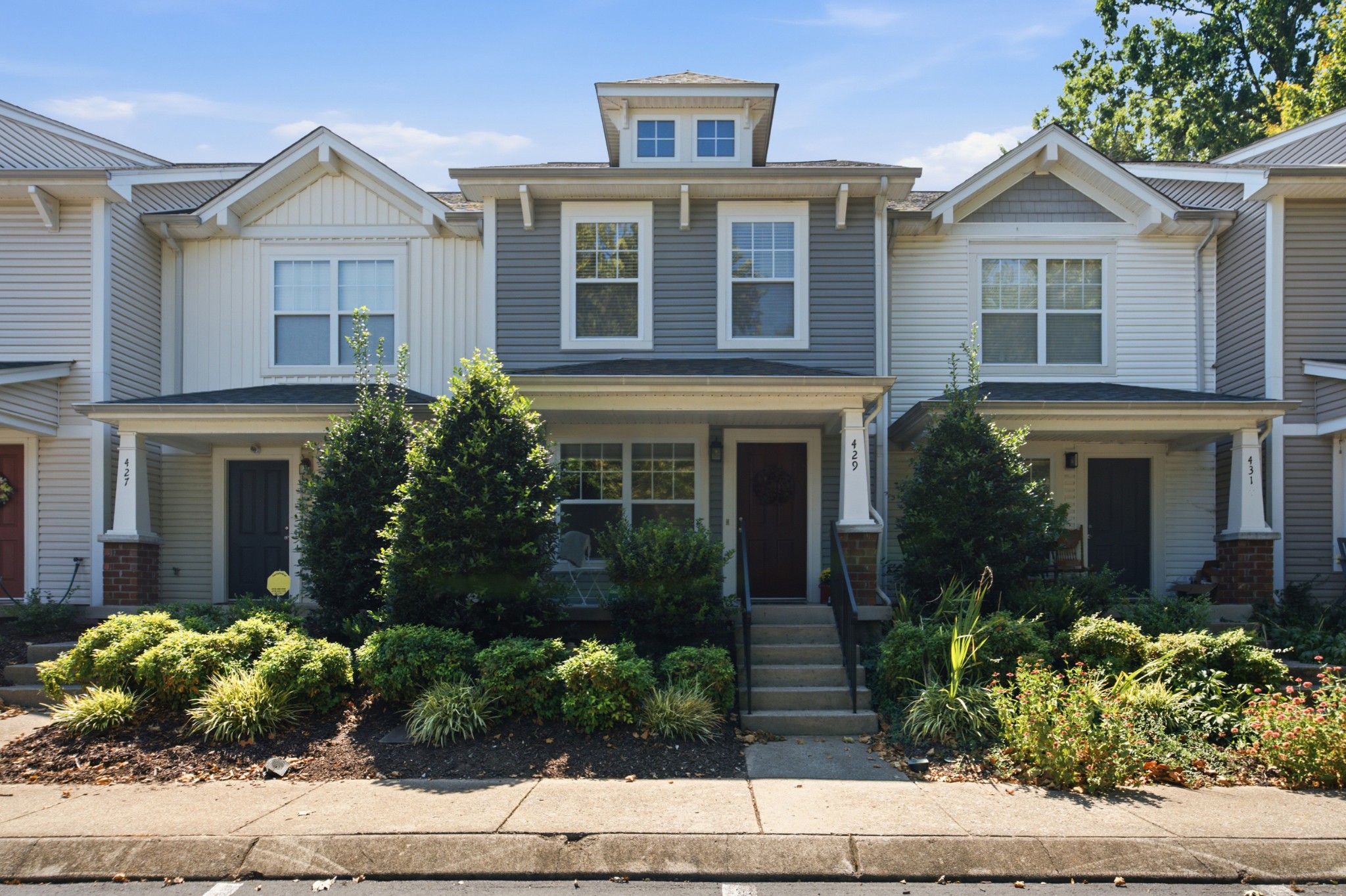 429 Shadow Glen Dr