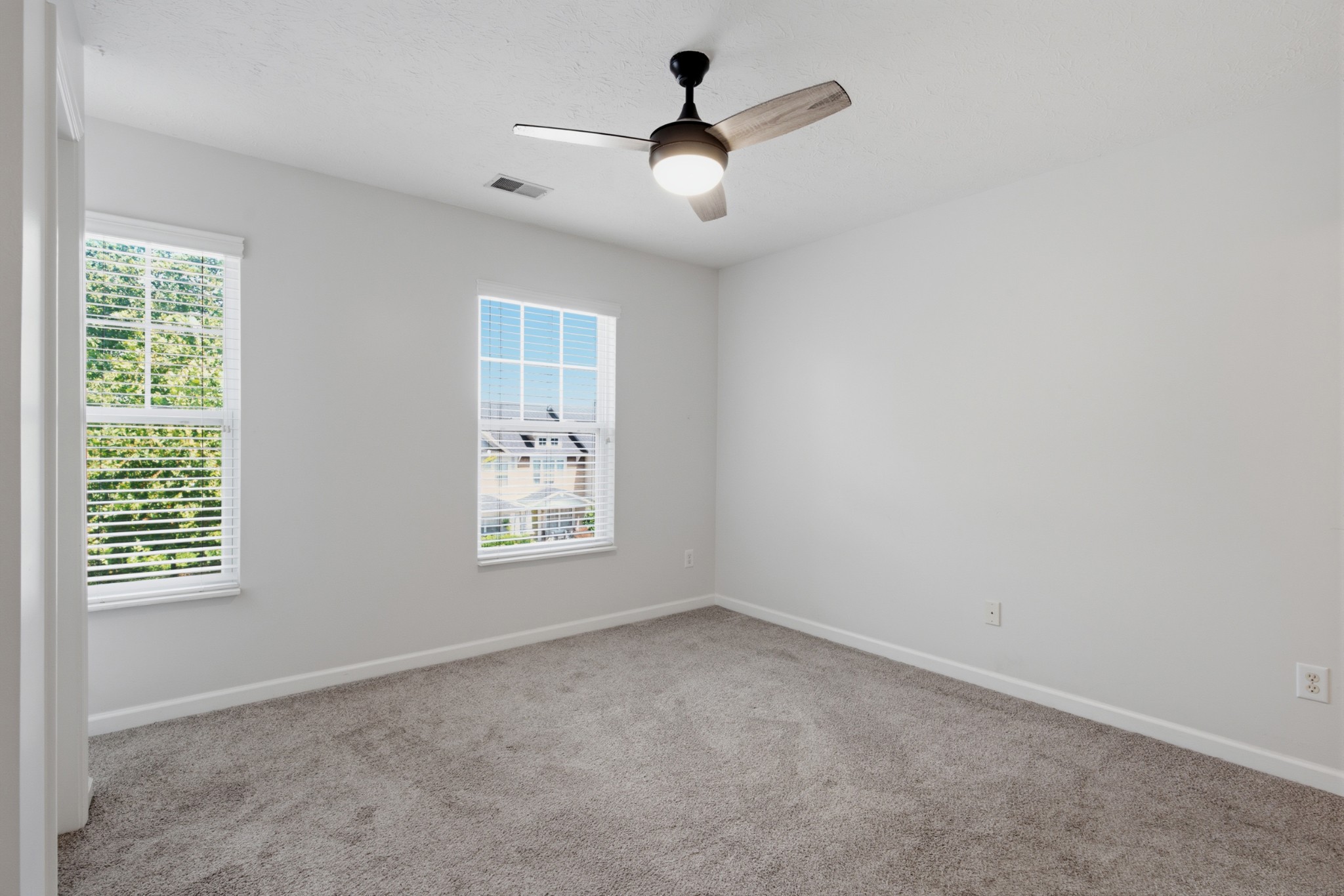 429 Shadow Glen Dr