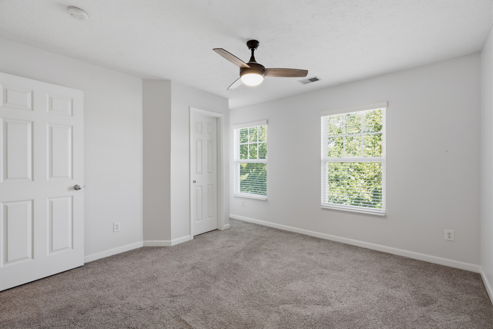 429 Shadow Glen Dr