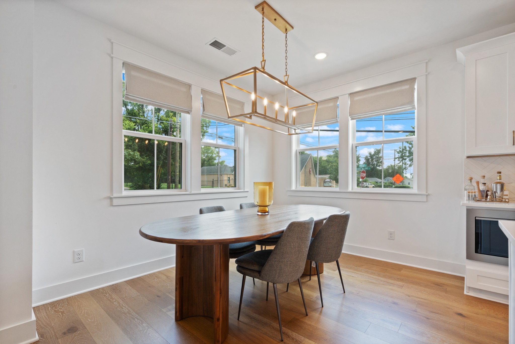 323 Whitsett Rd