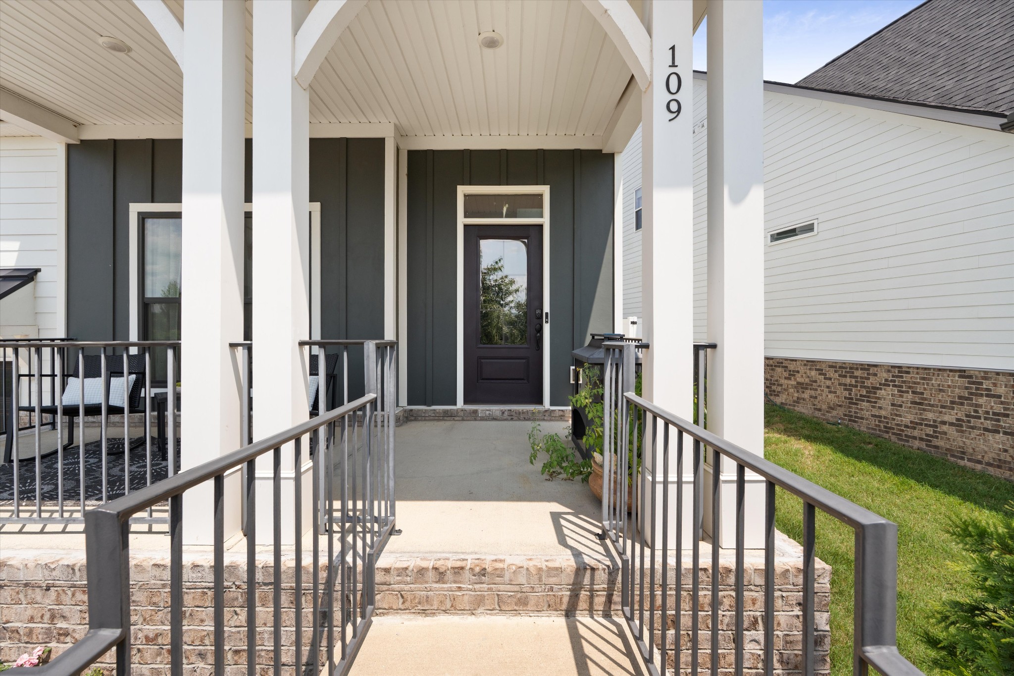 109 Lenham Dr