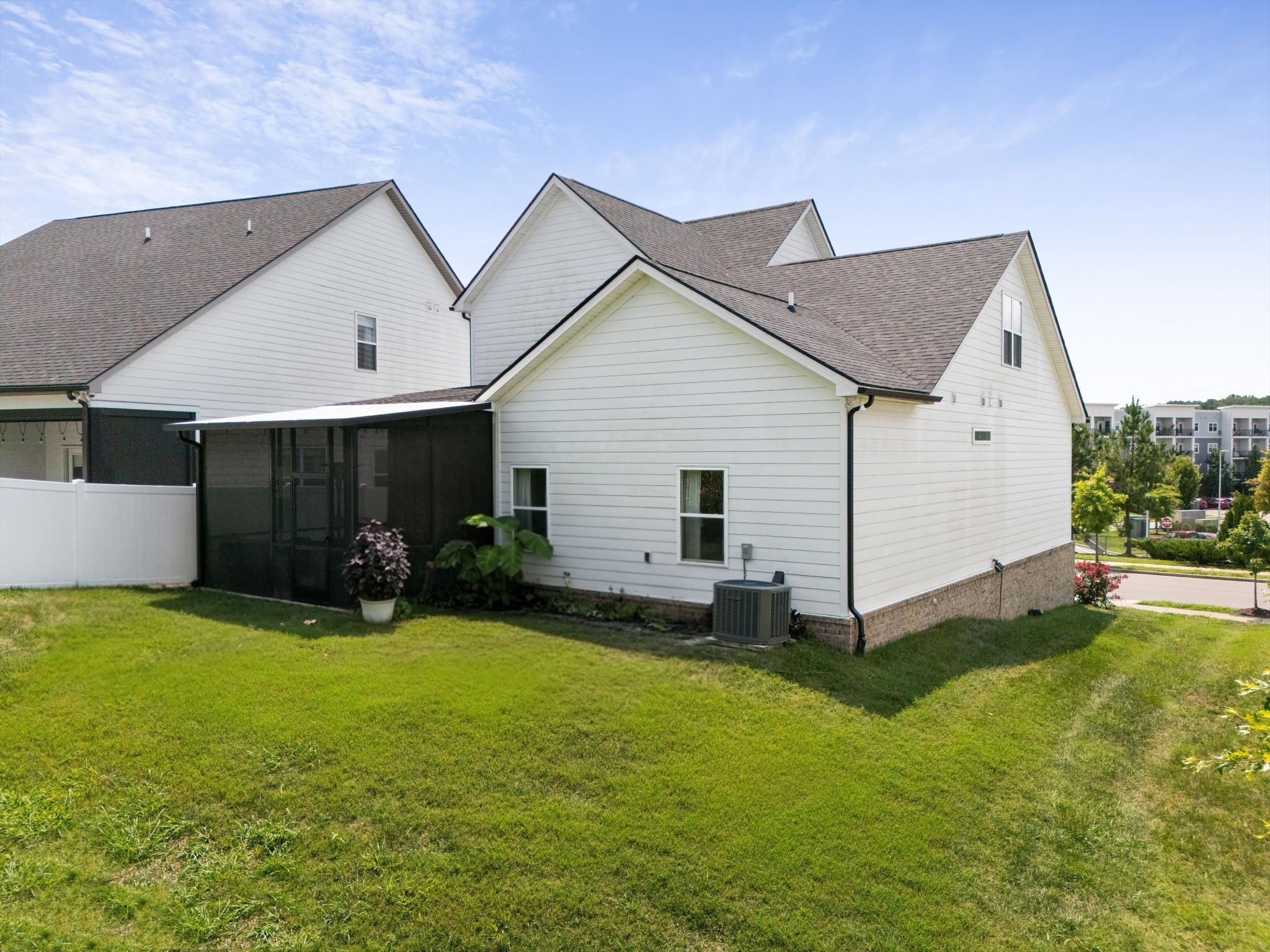 109 Lenham Dr