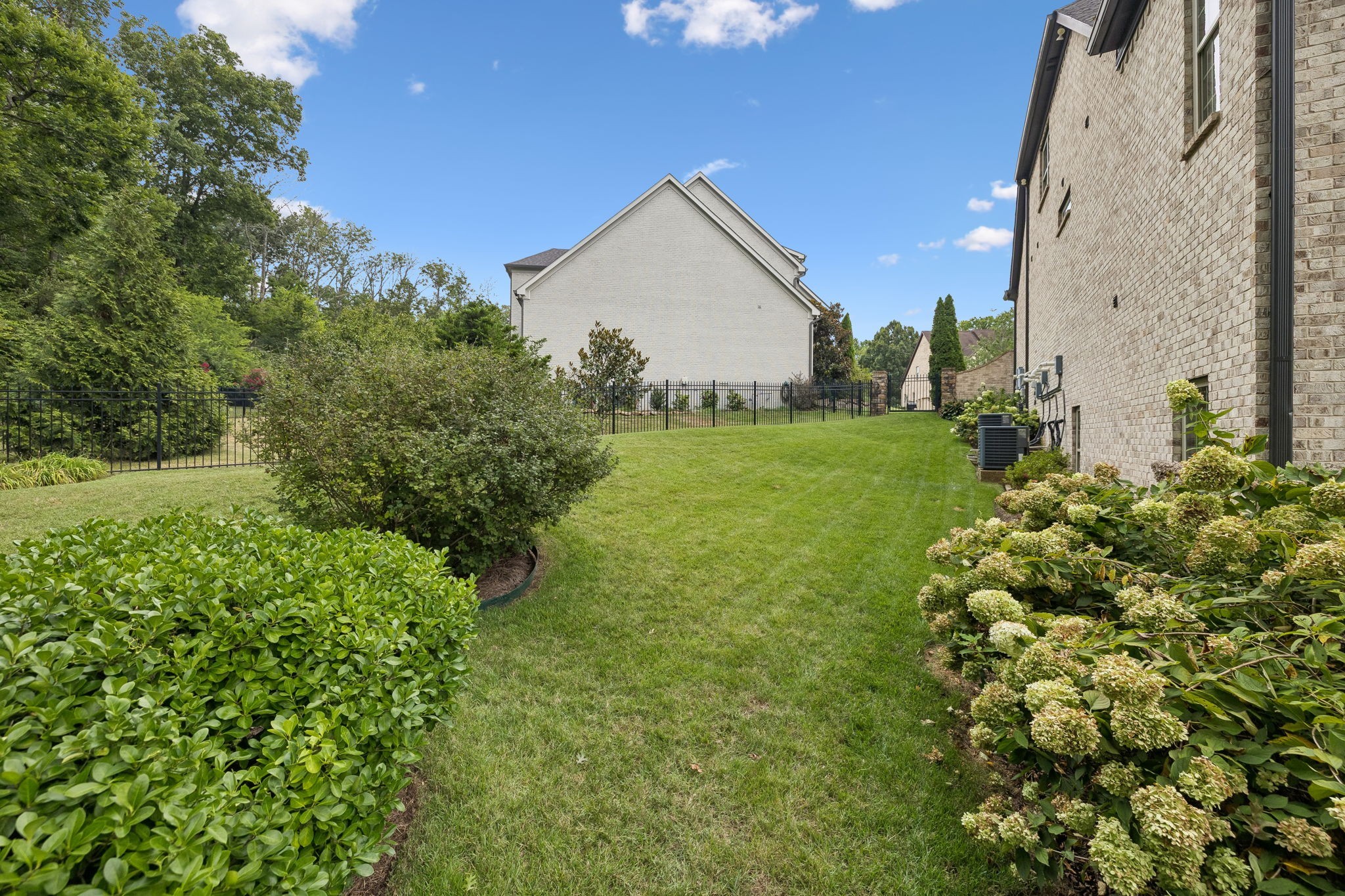 2231 Dunblane Ln